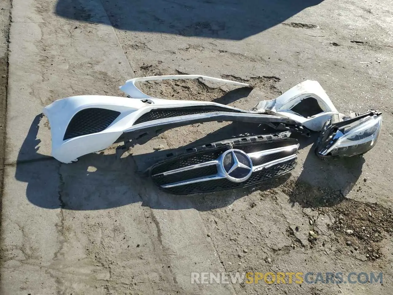 12 Photograph of a damaged car 55SWF8DB8KU314341 MERCEDES-BENZ C-CLASS 2019
