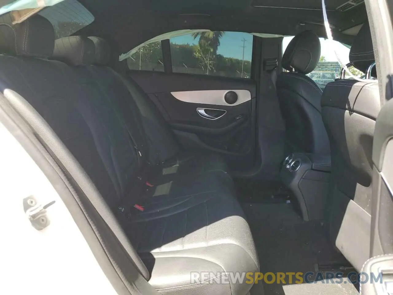 10 Photograph of a damaged car 55SWF8DB8KU317739 MERCEDES-BENZ C-CLASS 2019