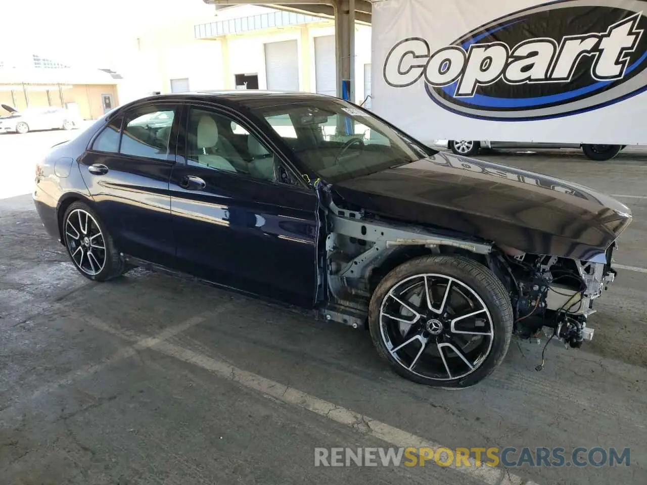 4 Photograph of a damaged car 55SWF8DB9KU313487 MERCEDES-BENZ C-CLASS 2019