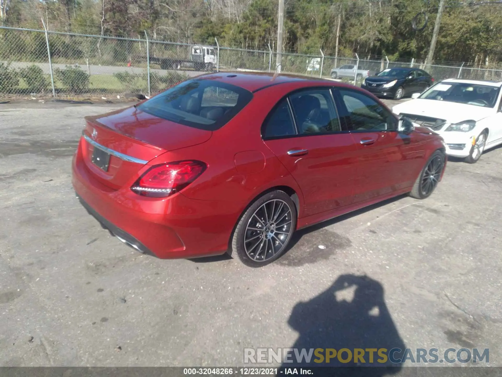 4 Photograph of a damaged car 55SWF8DBXKU293458 MERCEDES-BENZ C-CLASS 2019