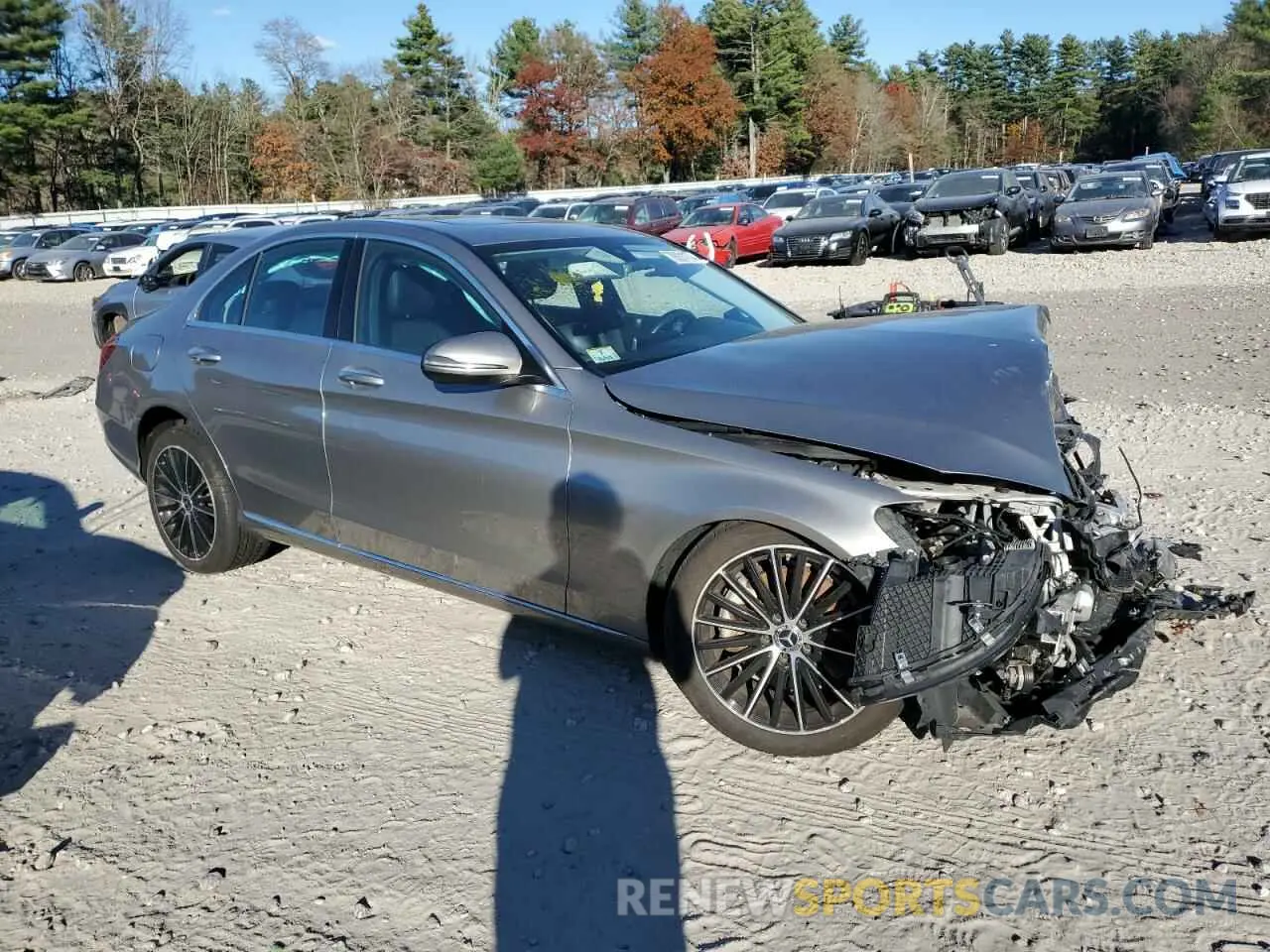 4 Photograph of a damaged car 55SWF8EB3KU282915 MERCEDES-BENZ C-CLASS 2019