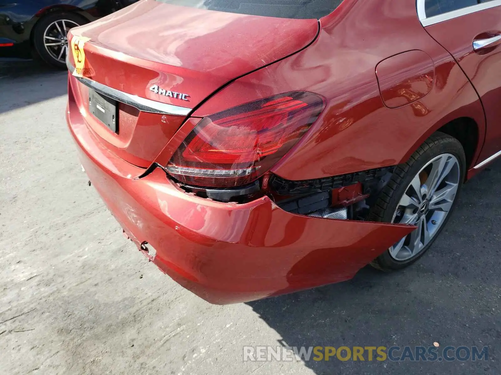 9 Photograph of a damaged car 55SWF8EB4KU291011 MERCEDES-BENZ C CLASS 2019