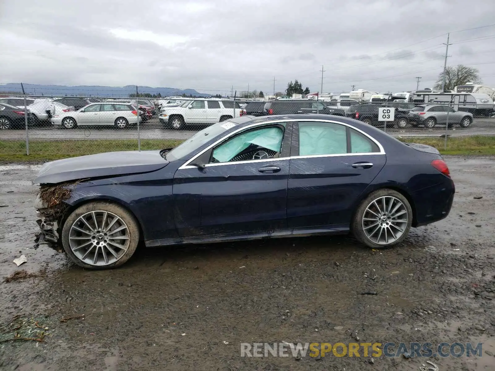 9 Photograph of a damaged car 55SWF8EB4KU296838 MERCEDES-BENZ C CLASS 2019
