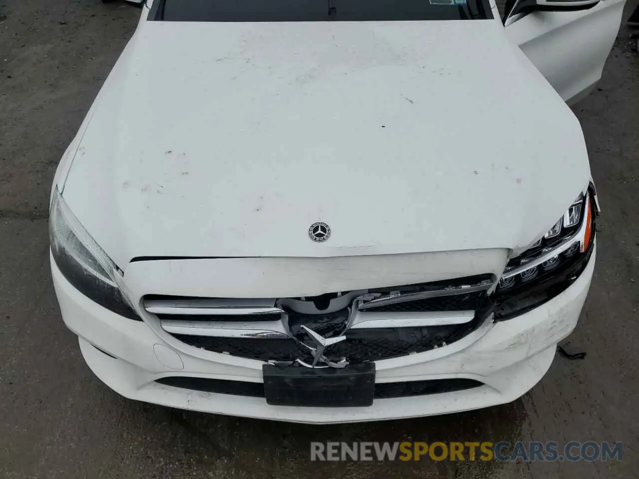 11 Photograph of a damaged car 55SWF8EB7KU299314 MERCEDES-BENZ C-CLASS 2019