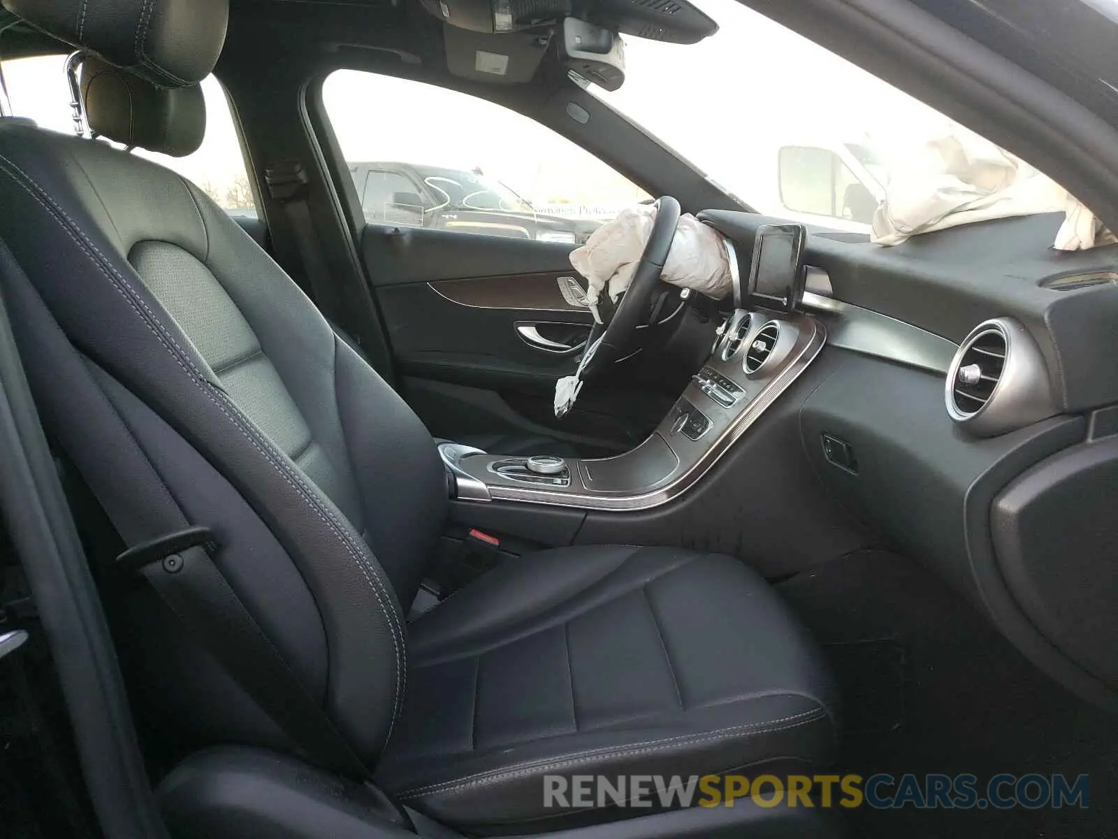 5 Photograph of a damaged car 55SWF8EB7KU315897 MERCEDES-BENZ C CLASS 2019