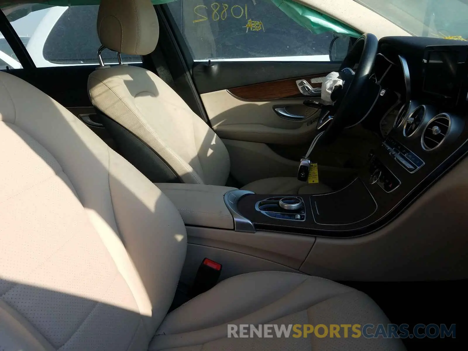 5 Photograph of a damaged car 55SWF8EBXKU307485 MERCEDES-BENZ C CLASS 2019