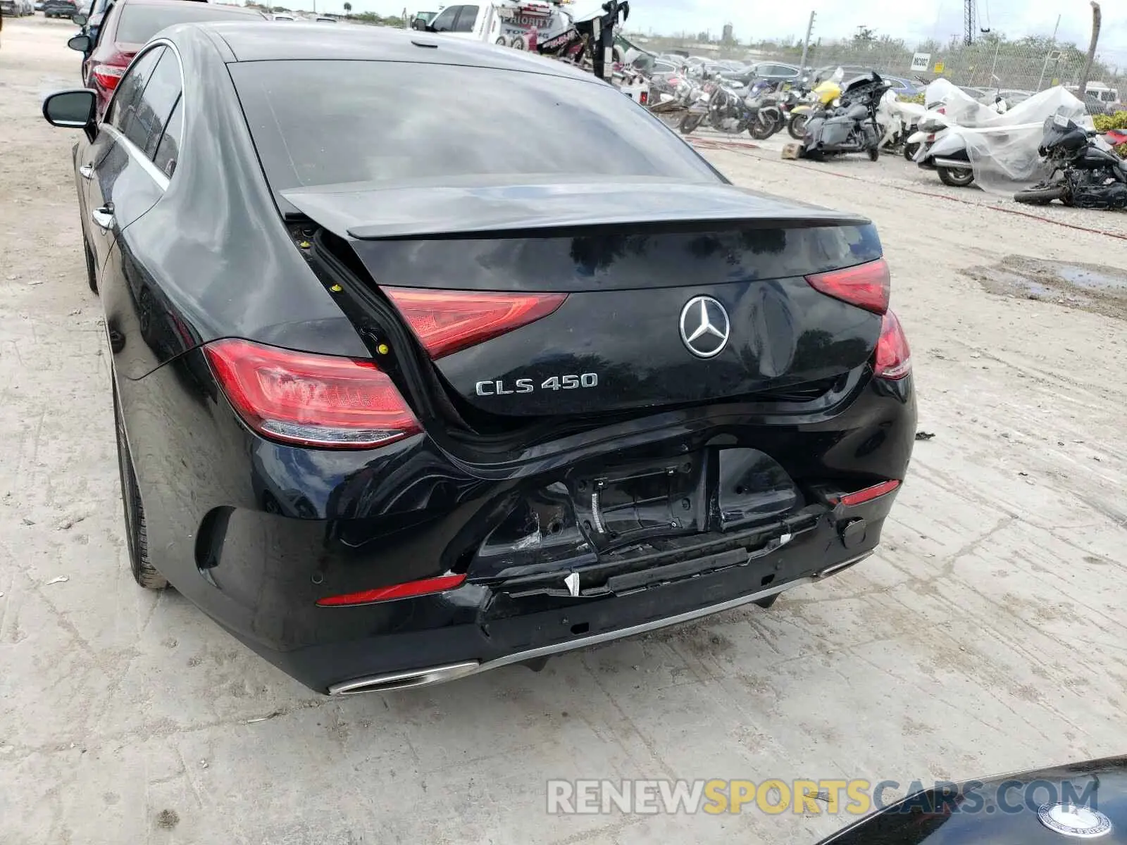 9 Photograph of a damaged car WDD2J5JB0KA043808 MERCEDES-BENZ C CLASS 2019