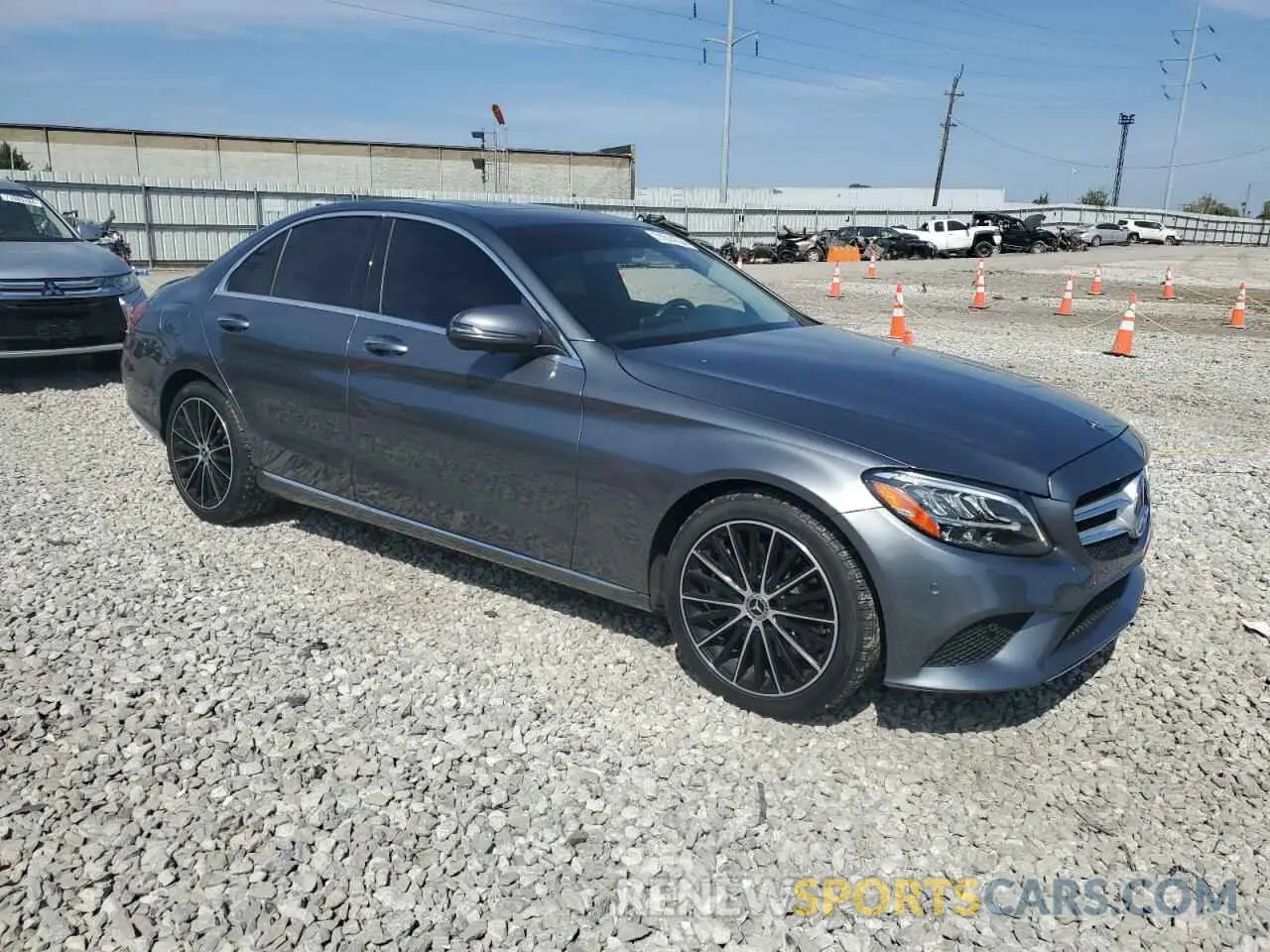 4 Фотография поврежденного автомобиля WDDWF8DB0KR502787 MERCEDES-BENZ C-CLASS 2019
