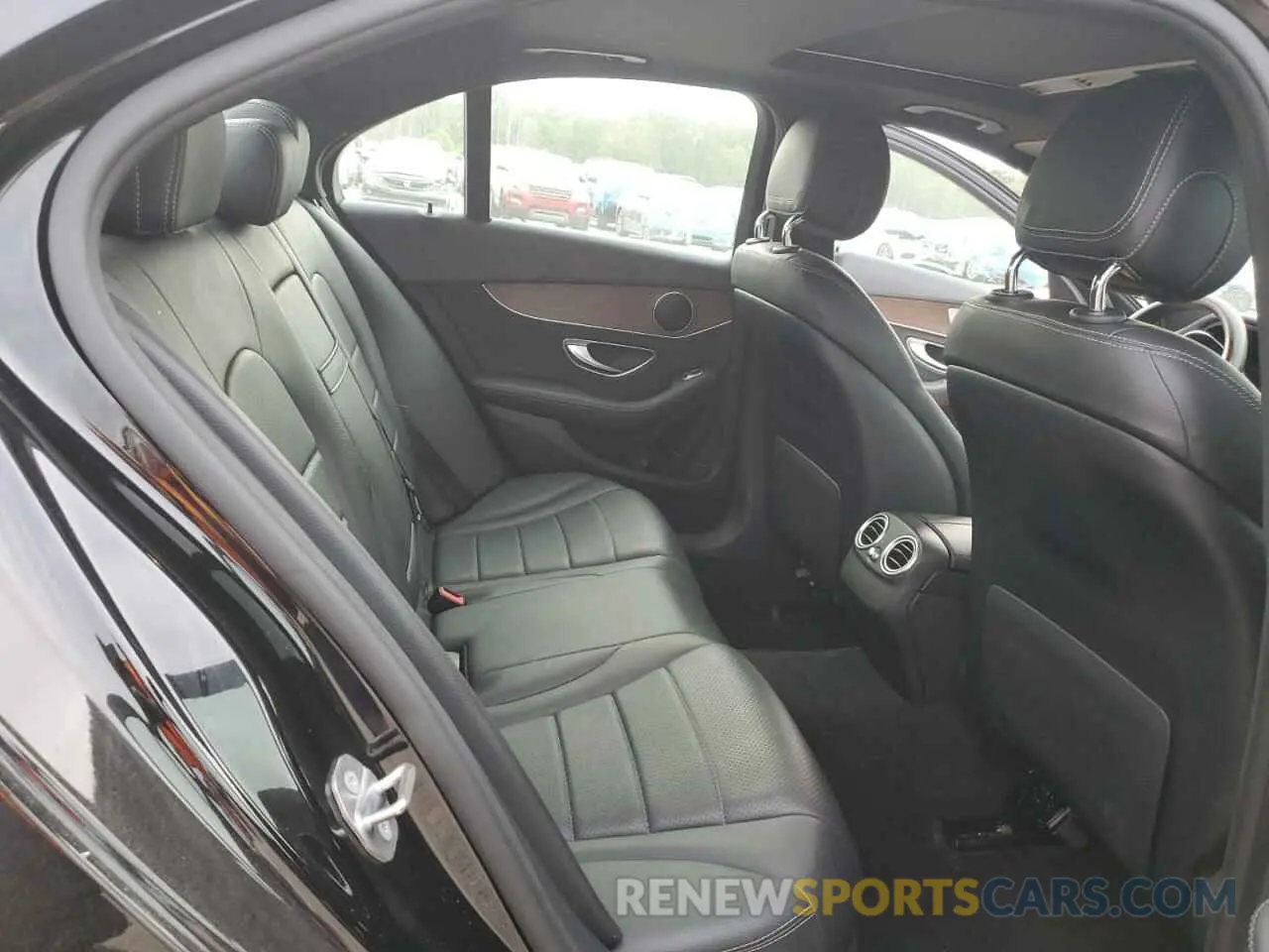 10 Photograph of a damaged car WDDWF8DB8KR461129 MERCEDES-BENZ C-CLASS 2019