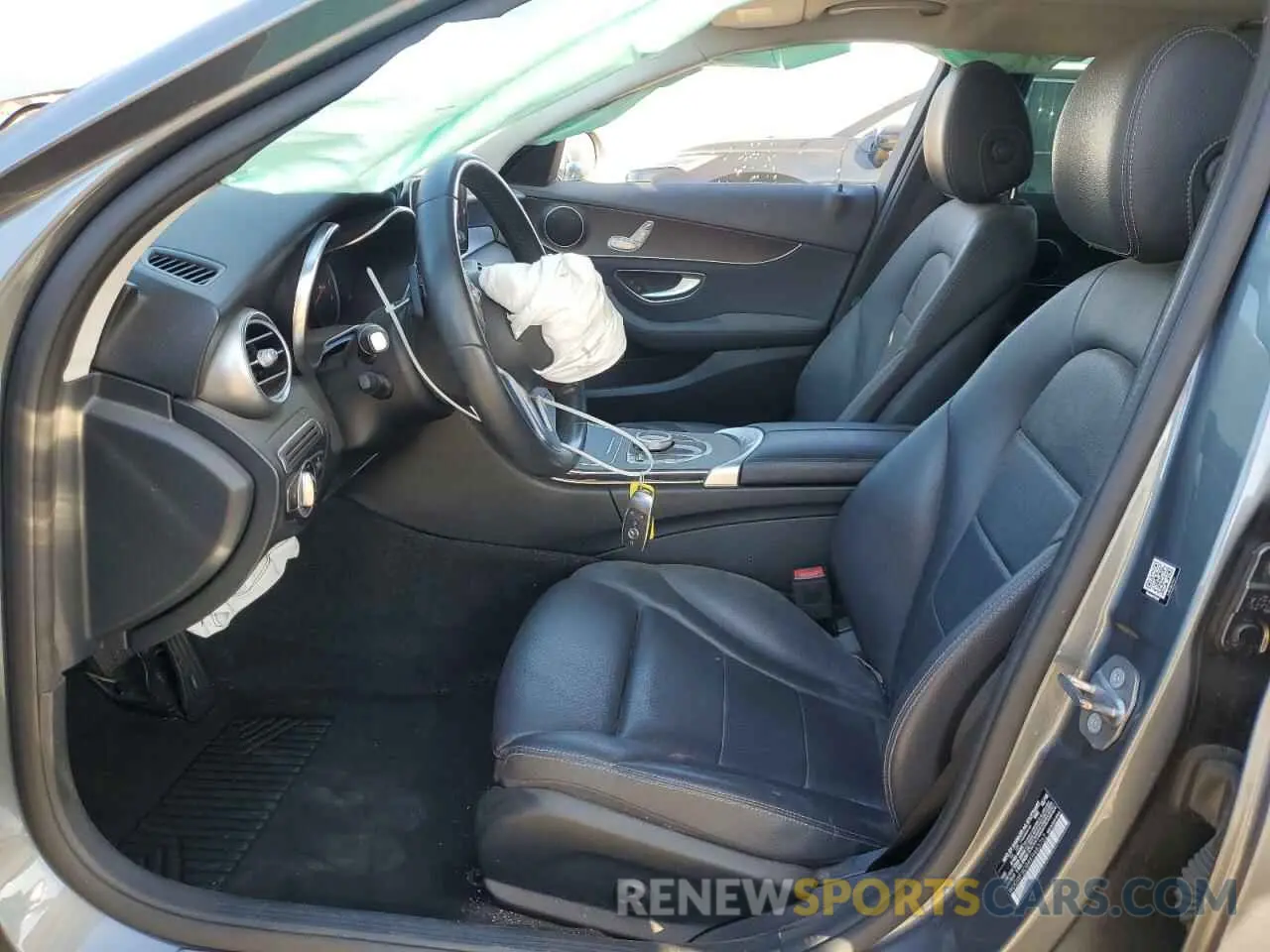 7 Photograph of a damaged car WDDWF8DB8KR483762 MERCEDES-BENZ C-CLASS 2019