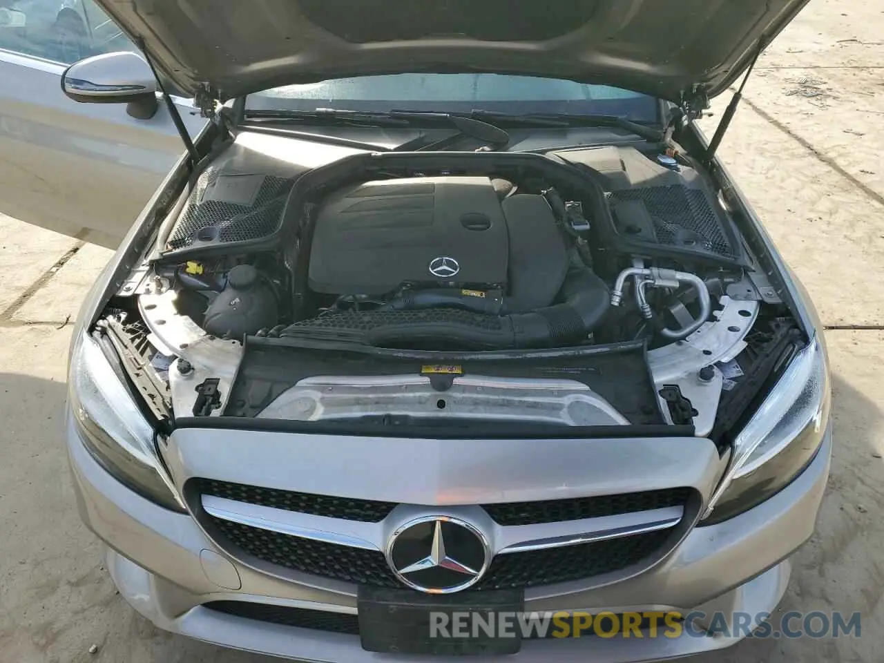 11 Фотография поврежденного автомобиля WDDWJ8DB8KF861823 MERCEDES-BENZ C-CLASS 2019