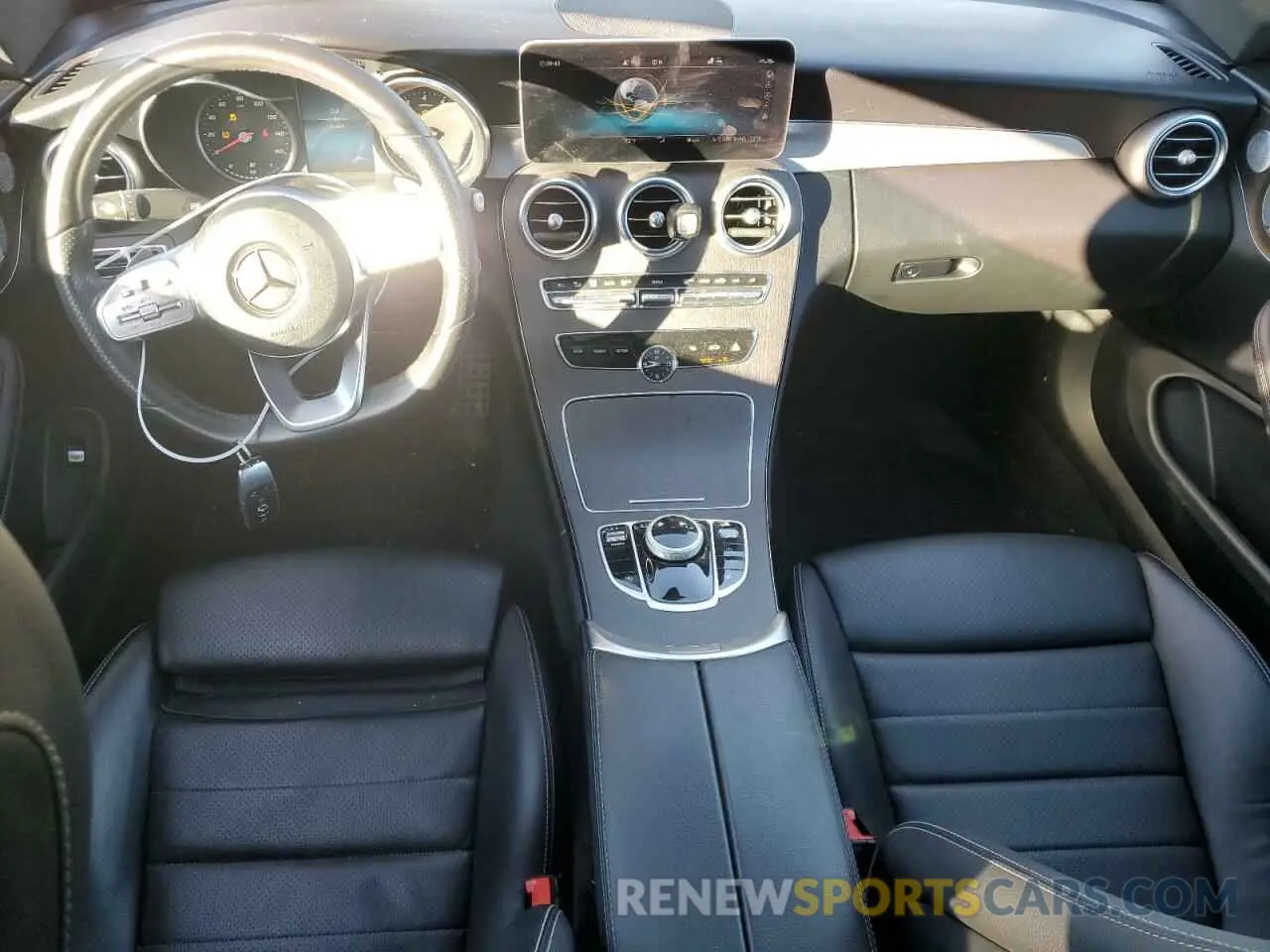 8 Фотография поврежденного автомобиля WDDWJ8EBXKF834833 MERCEDES-BENZ C-CLASS 2019