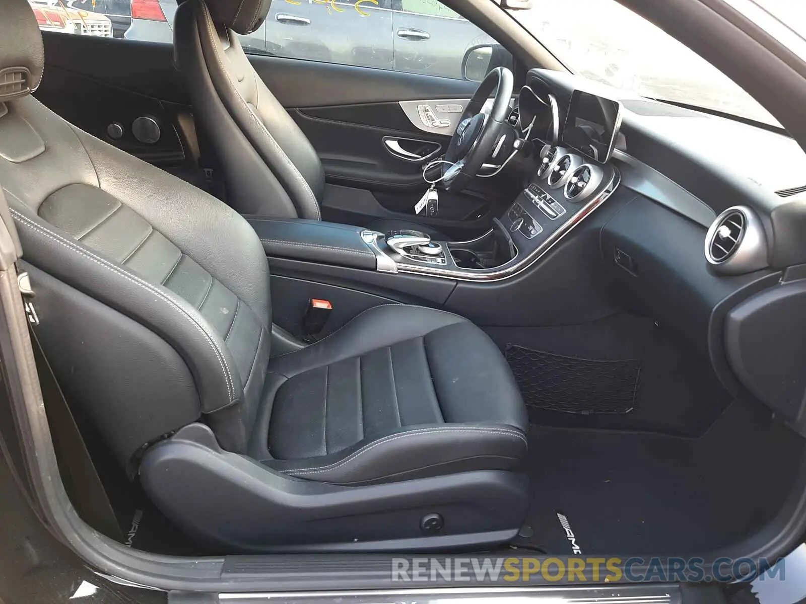 5 Photograph of a damaged car WDDWK8DB9KF872102 MERCEDES-BENZ C-CLASS 2019