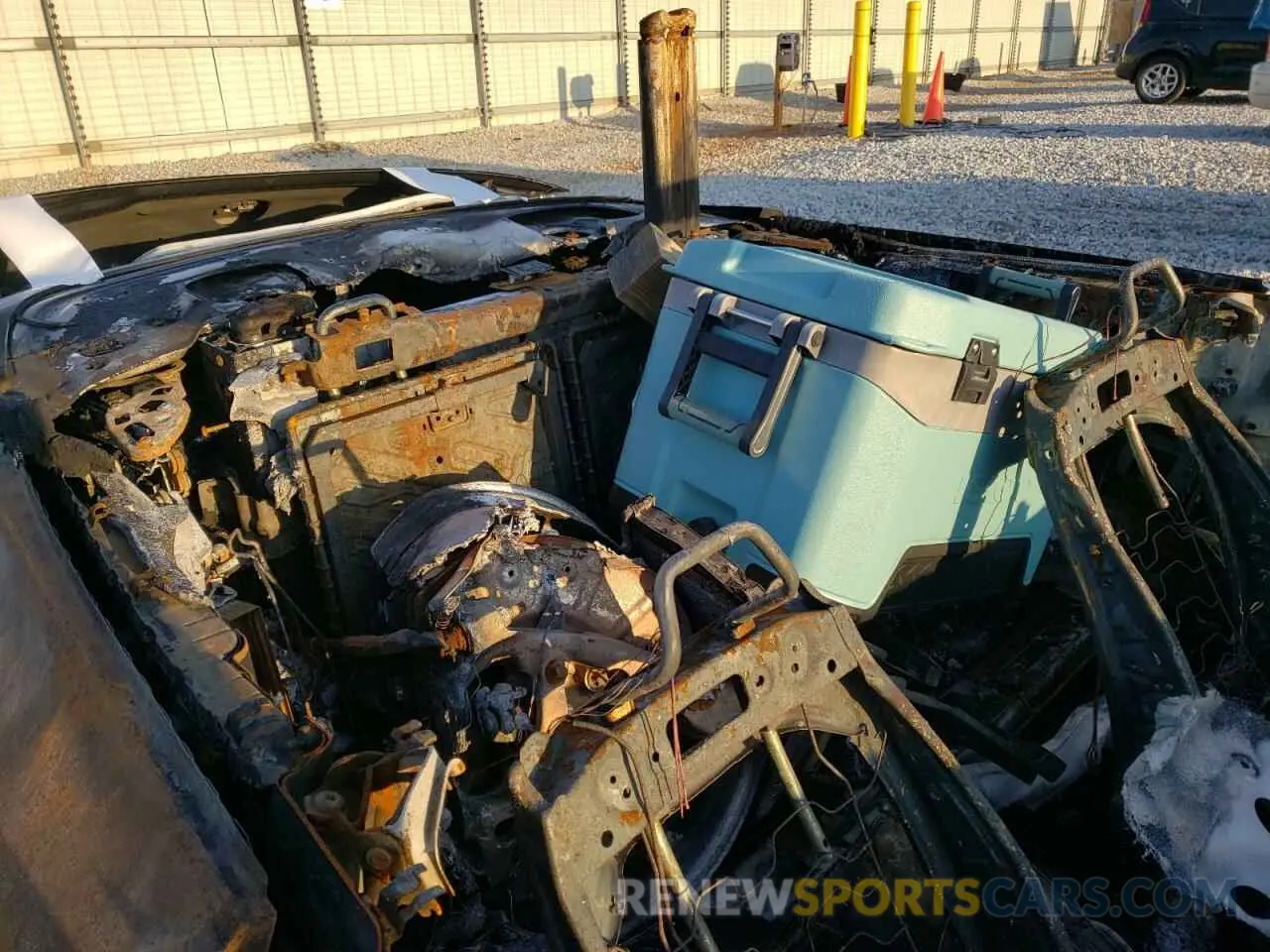 10 Photograph of a damaged car WDDWK8HB8KF846584 MERCEDES-BENZ C-CLASS 2019