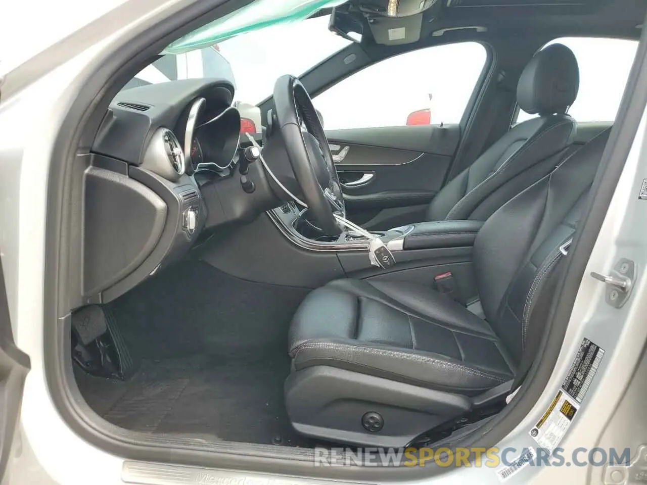 7 Фотография поврежденного автомобиля 55SWF8DB8LU324935 MERCEDES-BENZ C-CLASS 2020