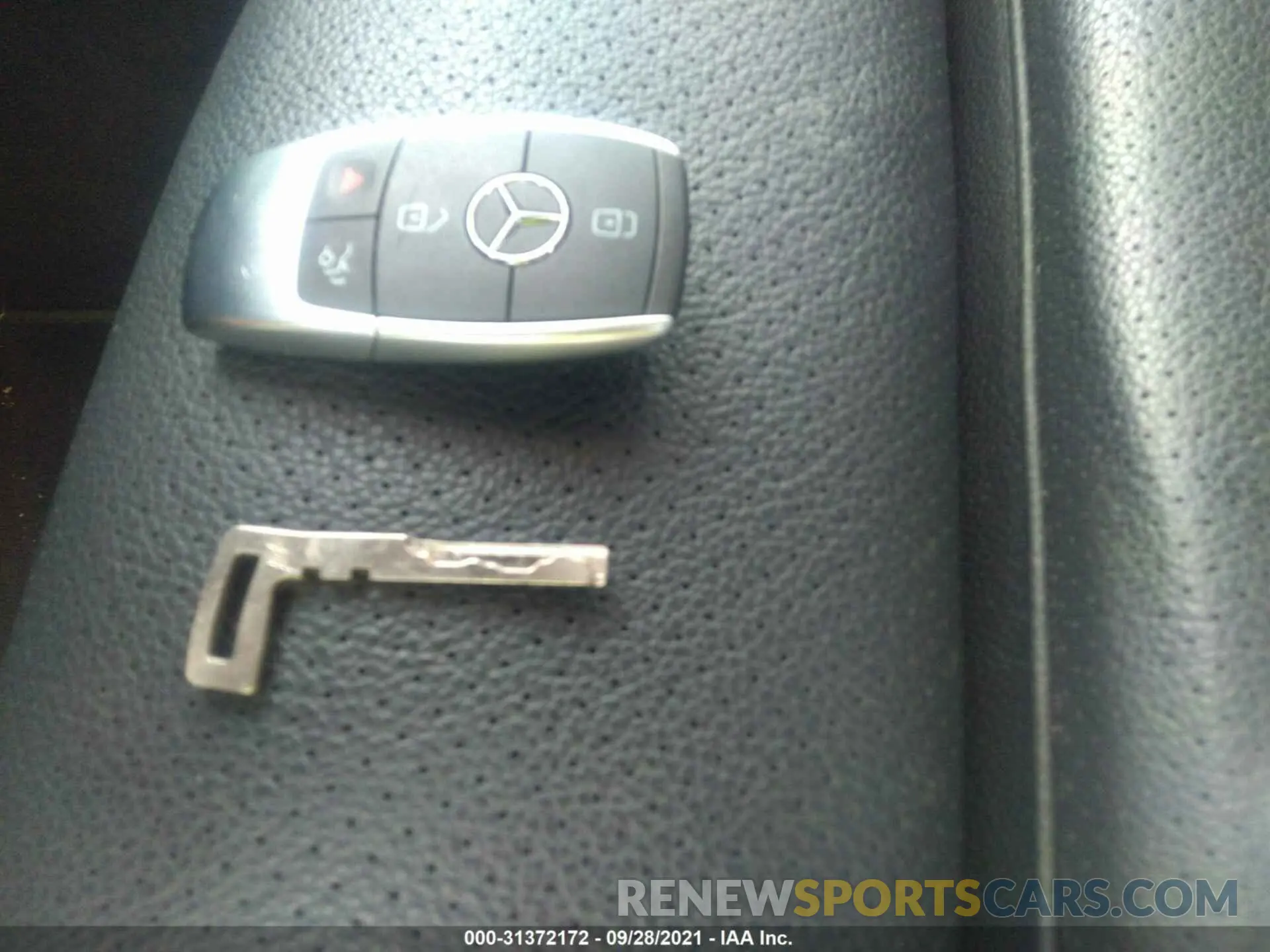11 Photograph of a damaged car 55SWF8EB4LU324459 MERCEDES-BENZ C-CLASS 2020