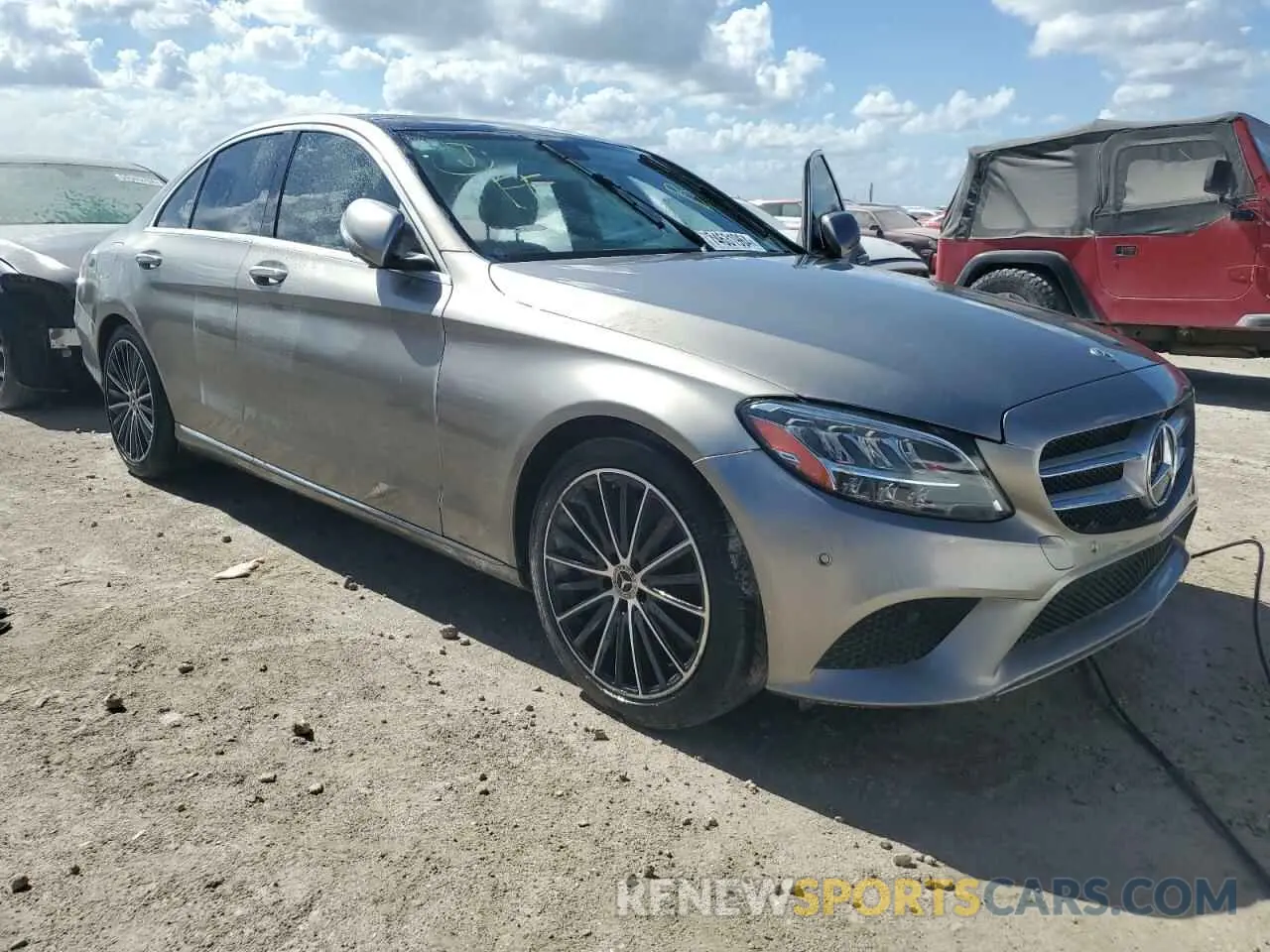 4 Photograph of a damaged car W1KWF8DB3LR594544 MERCEDES-BENZ C-CLASS 2020