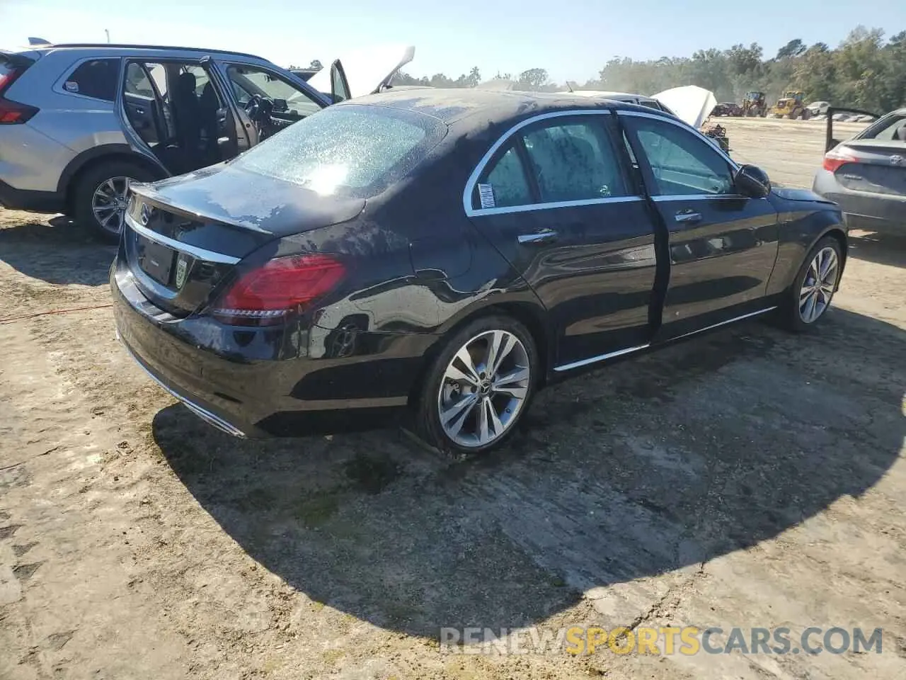 3 Фотография поврежденного автомобиля W1KWF8DB4LR601825 MERCEDES-BENZ C-CLASS 2020
