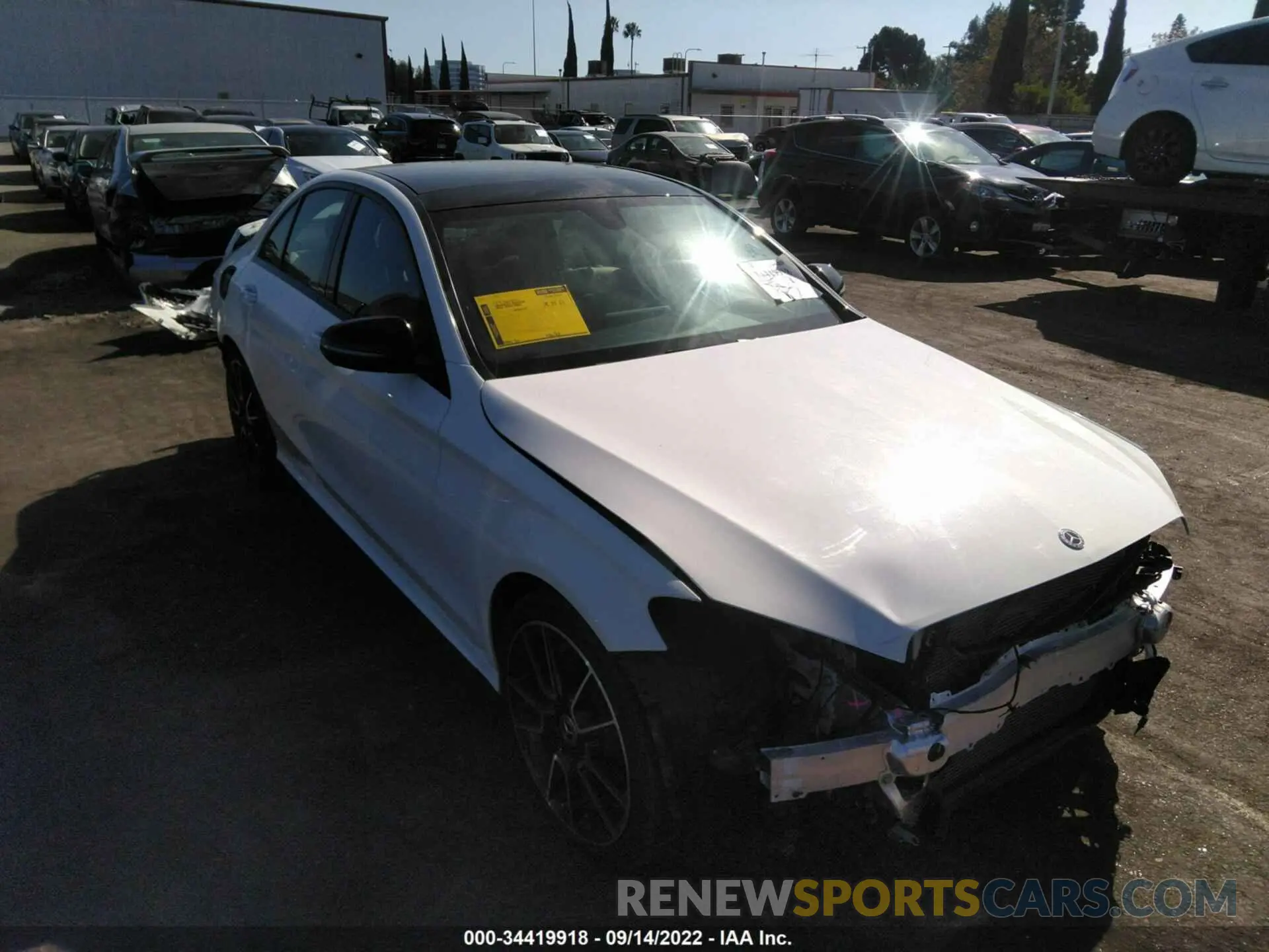 1 Фотография поврежденного автомобиля W1KWF8DB9LR600489 MERCEDES-BENZ C-CLASS 2020