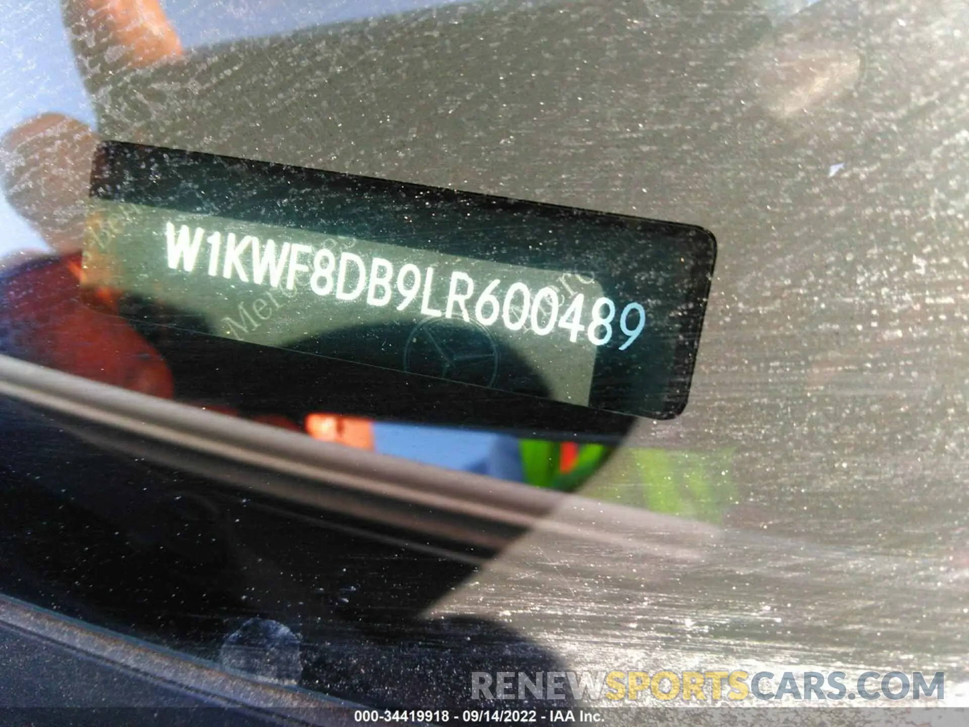9 Фотография поврежденного автомобиля W1KWF8DB9LR600489 MERCEDES-BENZ C-CLASS 2020