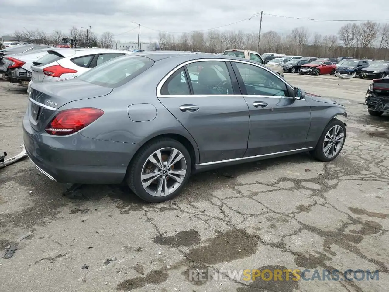 3 Фотография поврежденного автомобиля W1KWF8EB9LR602130 MERCEDES-BENZ C-CLASS 2020