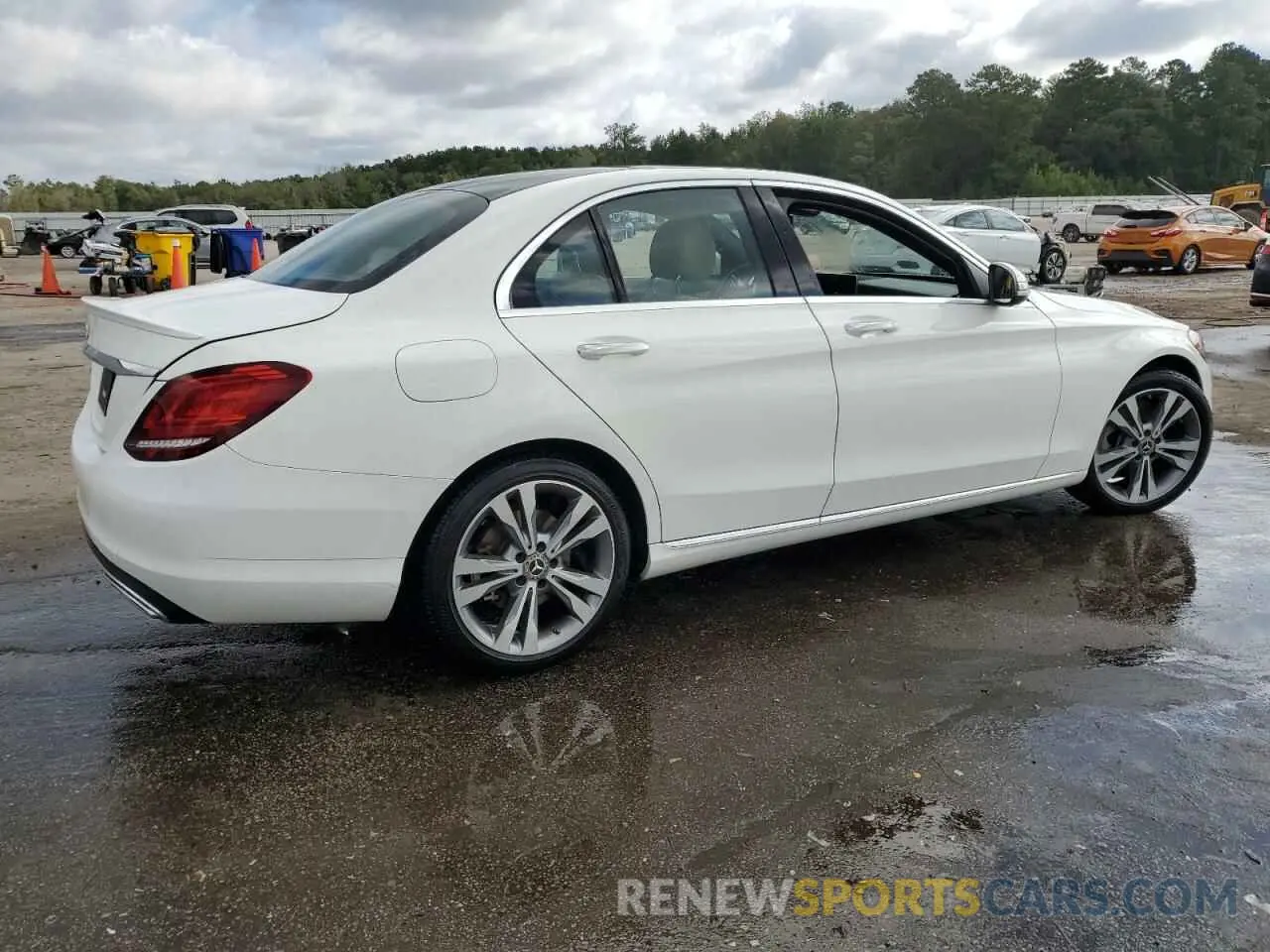 3 Photograph of a damaged car WDDWF8DB1LR526808 MERCEDES-BENZ C-CLASS 2020