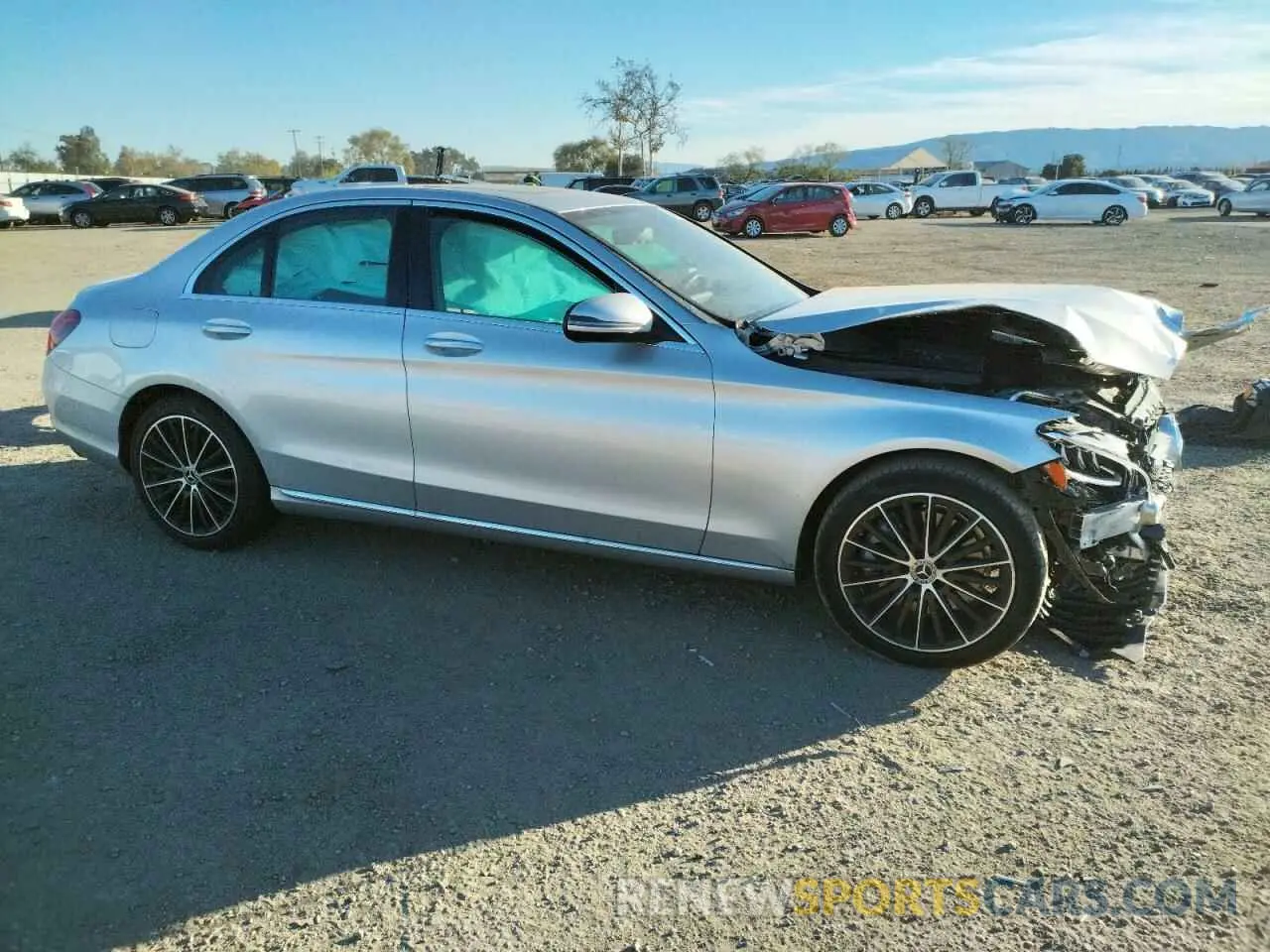 4 Photograph of a damaged car WDDWF8DB2LR549692 MERCEDES-BENZ C-CLASS 2020