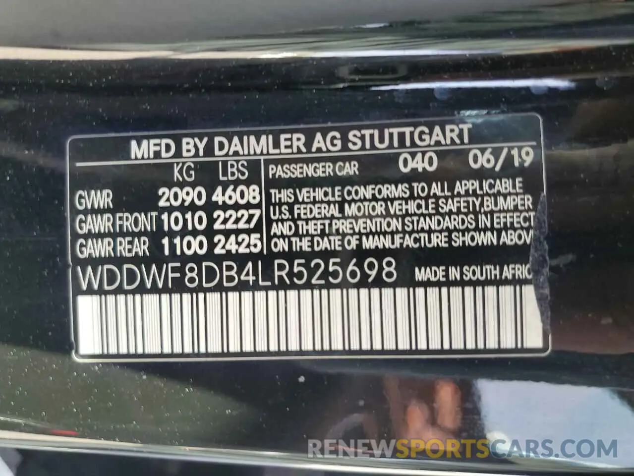 12 Photograph of a damaged car WDDWF8DB4LR525698 MERCEDES-BENZ C-CLASS 2020