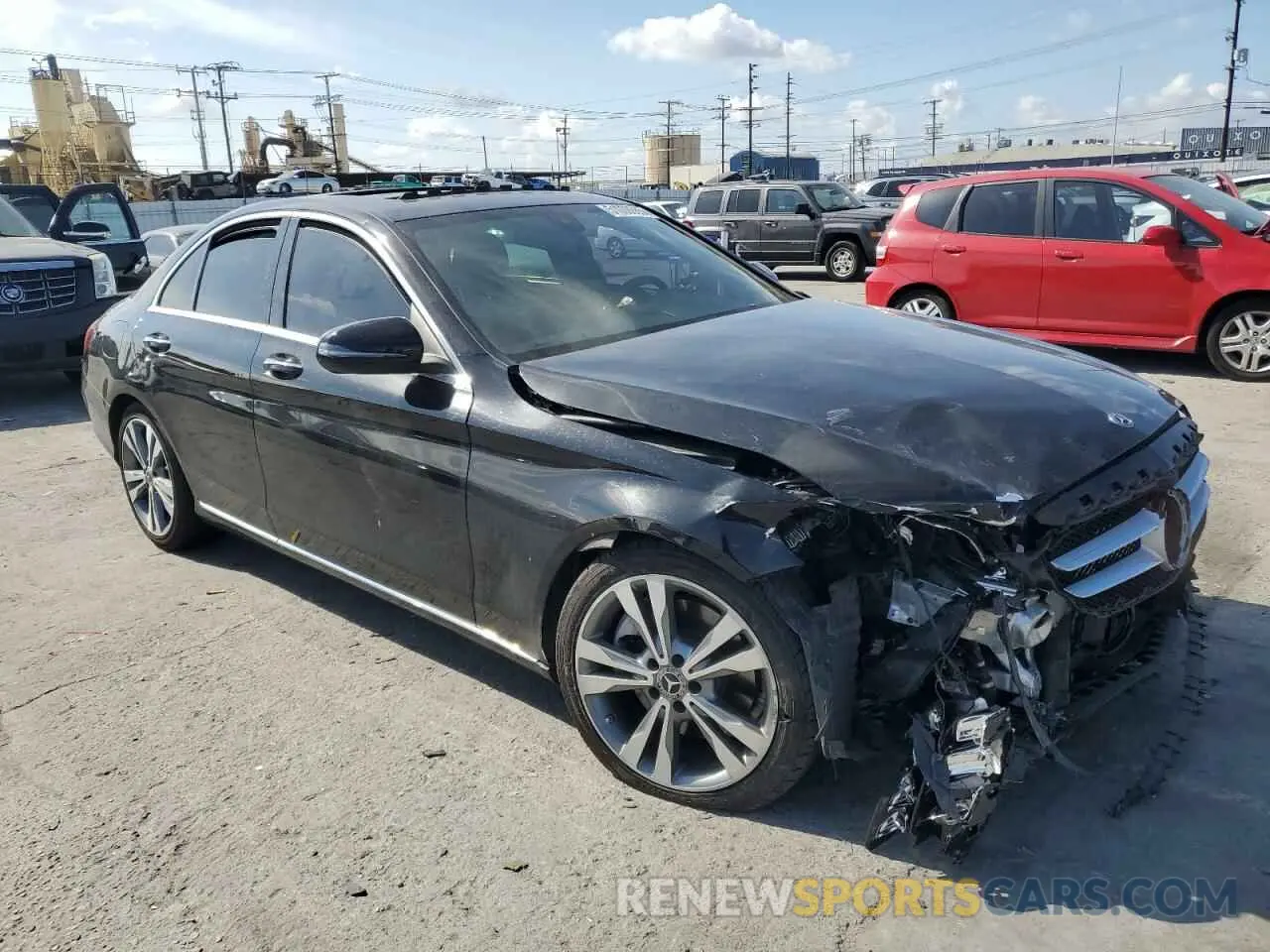 4 Фотография поврежденного автомобиля WDDWF8DB5LR549105 MERCEDES-BENZ C-CLASS 2020