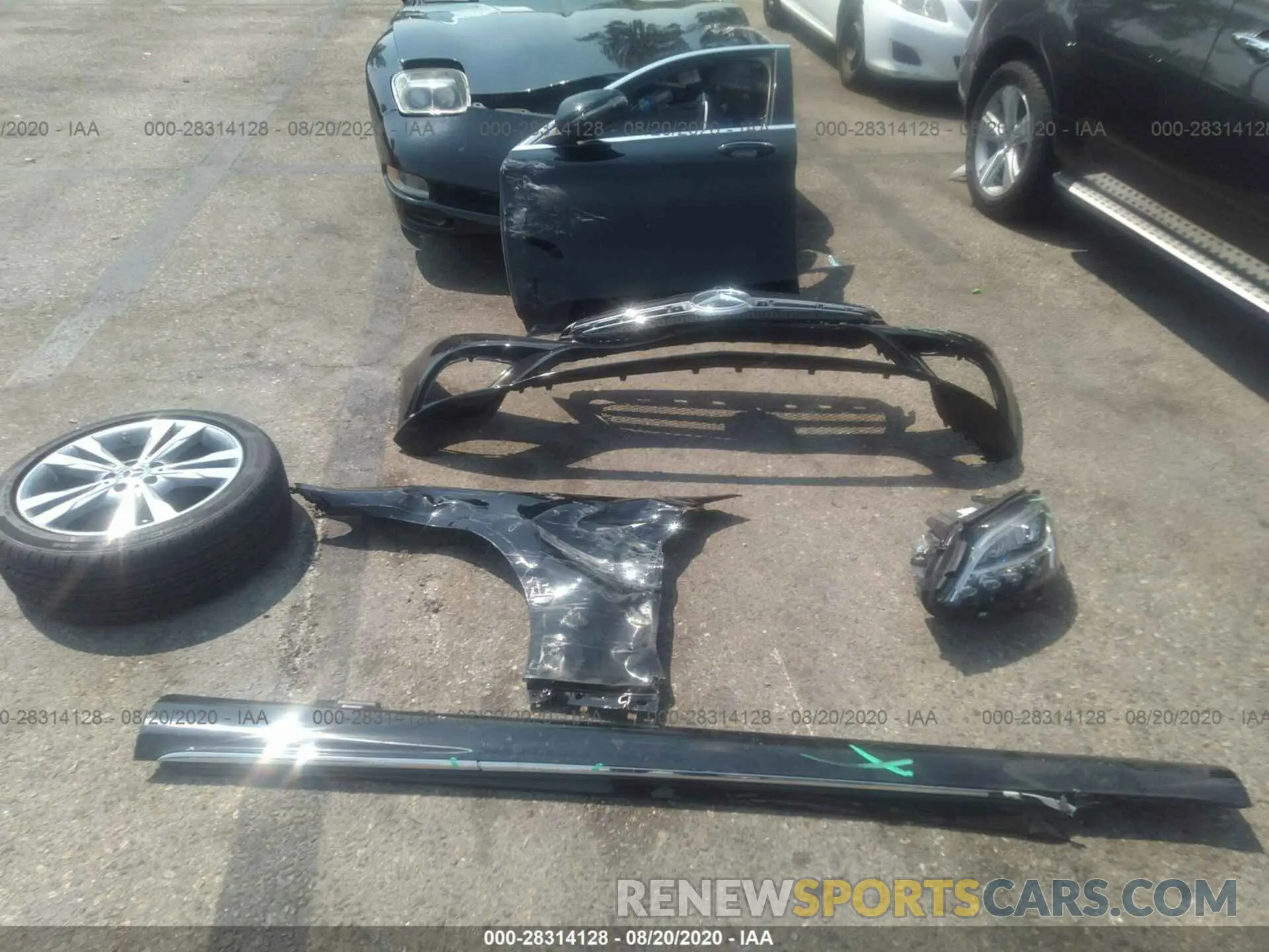 12 Photograph of a damaged car WDDWF8DB8LR558722 MERCEDES-BENZ C-CLASS 2020