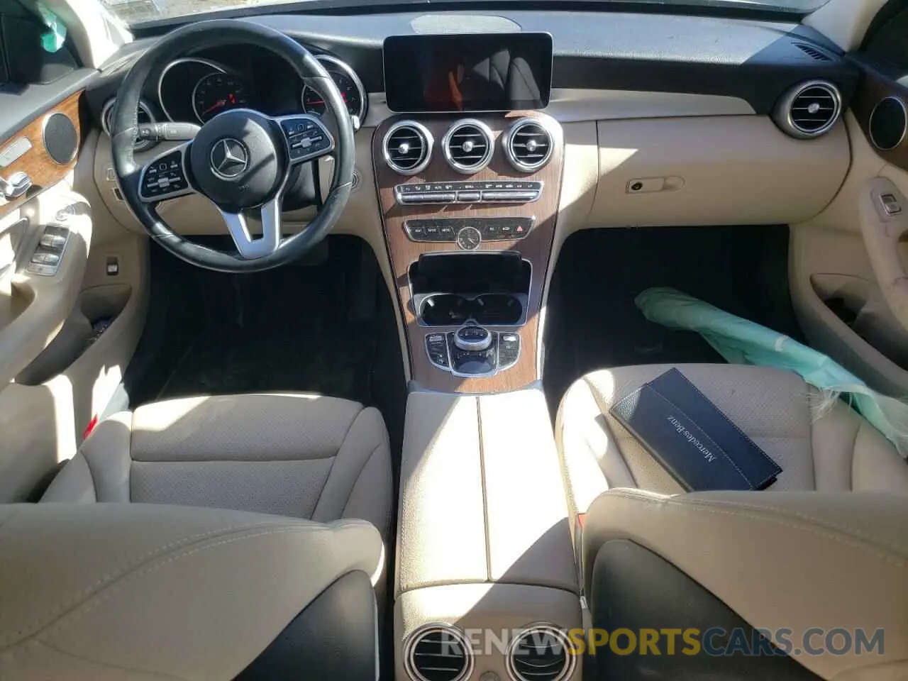 8 Фотография поврежденного автомобиля WDDWF8EB3LR531409 MERCEDES-BENZ C-CLASS 2020