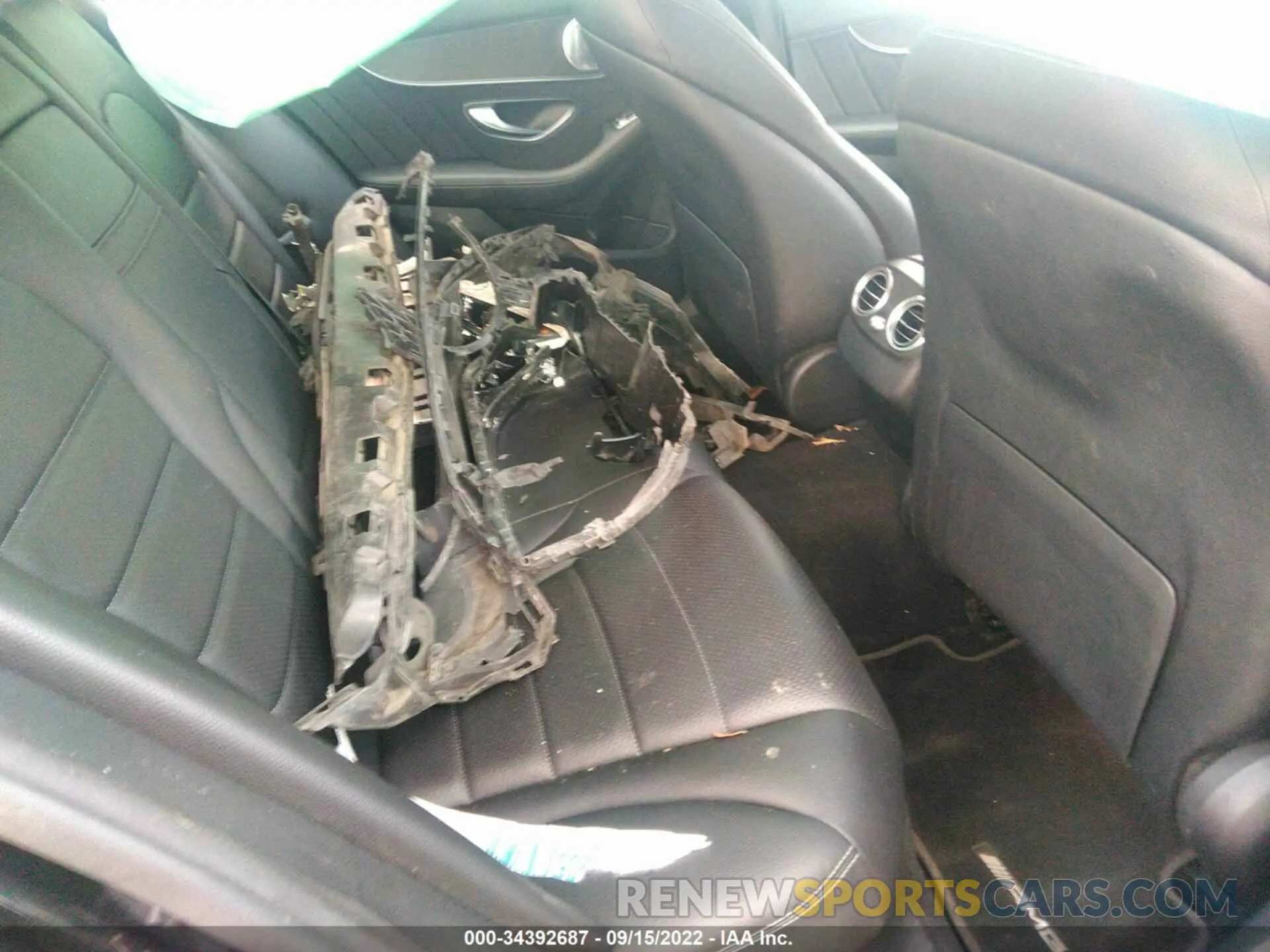 8 Фотография поврежденного автомобиля WDDWF8EB3LR540465 MERCEDES-BENZ C-CLASS 2020