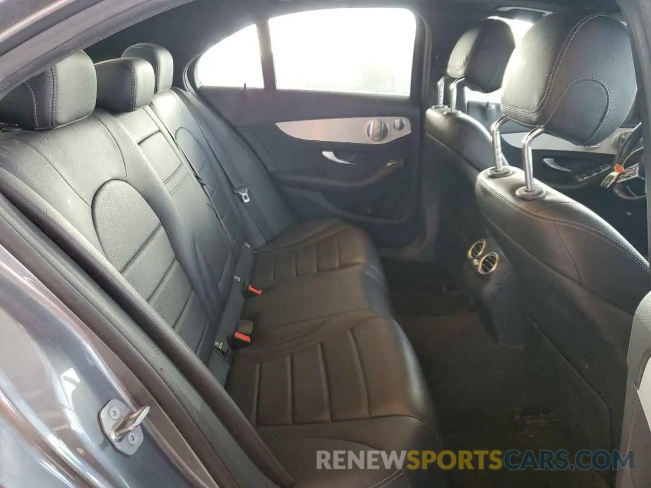 10 Фотография поврежденного автомобиля W1KWF8DB0MR652336 MERCEDES-BENZ C-CLASS 2021