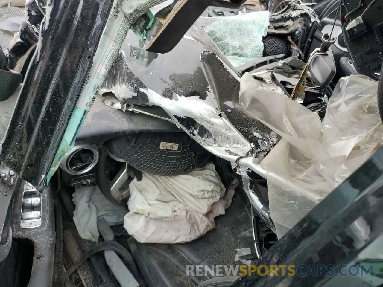 8 Photograph of a damaged car W1KWF8DB2MR621511 MERCEDES-BENZ C-CLASS 2021