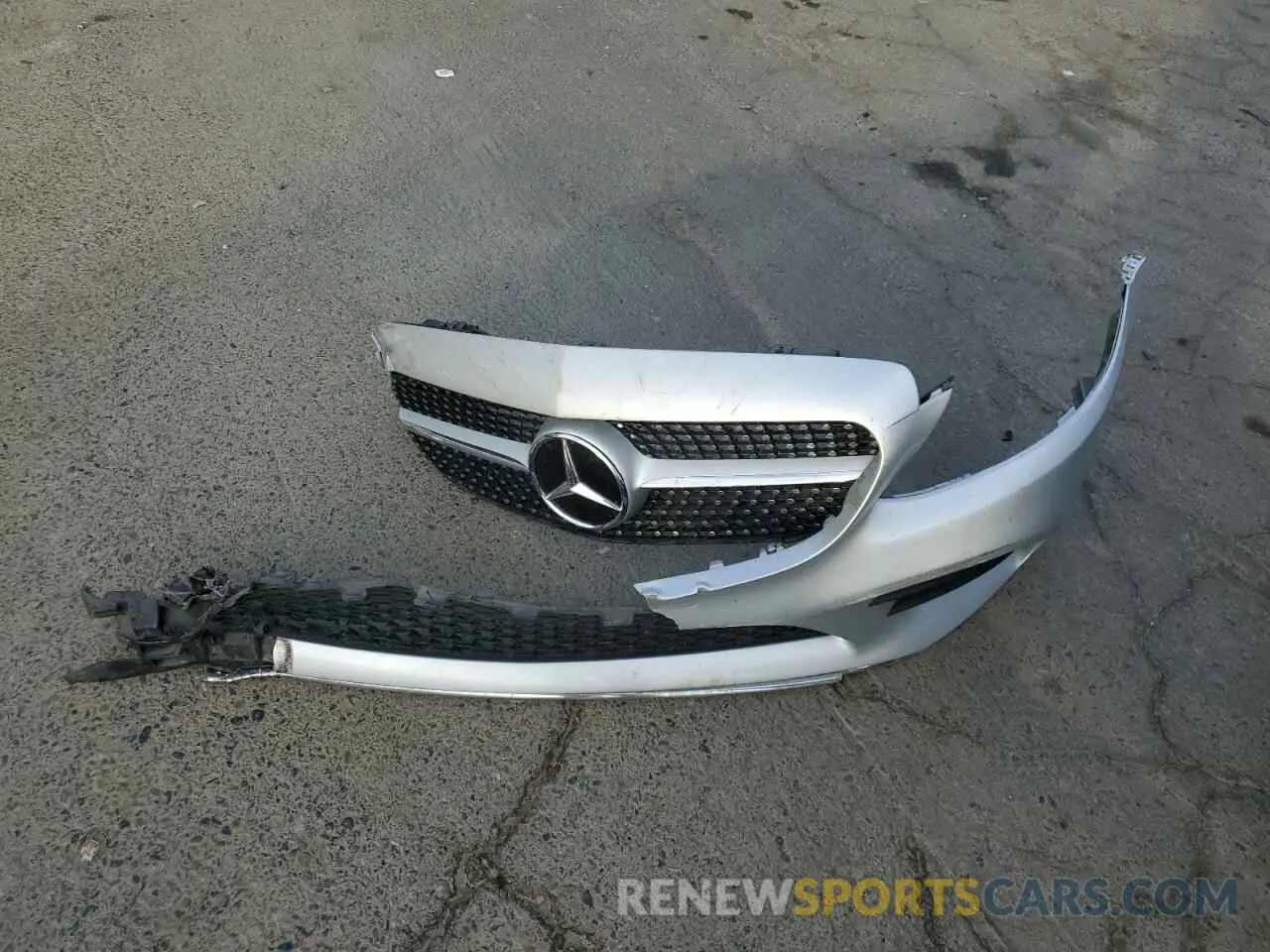 12 Photograph of a damaged car W1KWF8DB2MR642441 MERCEDES-BENZ C-CLASS 2021