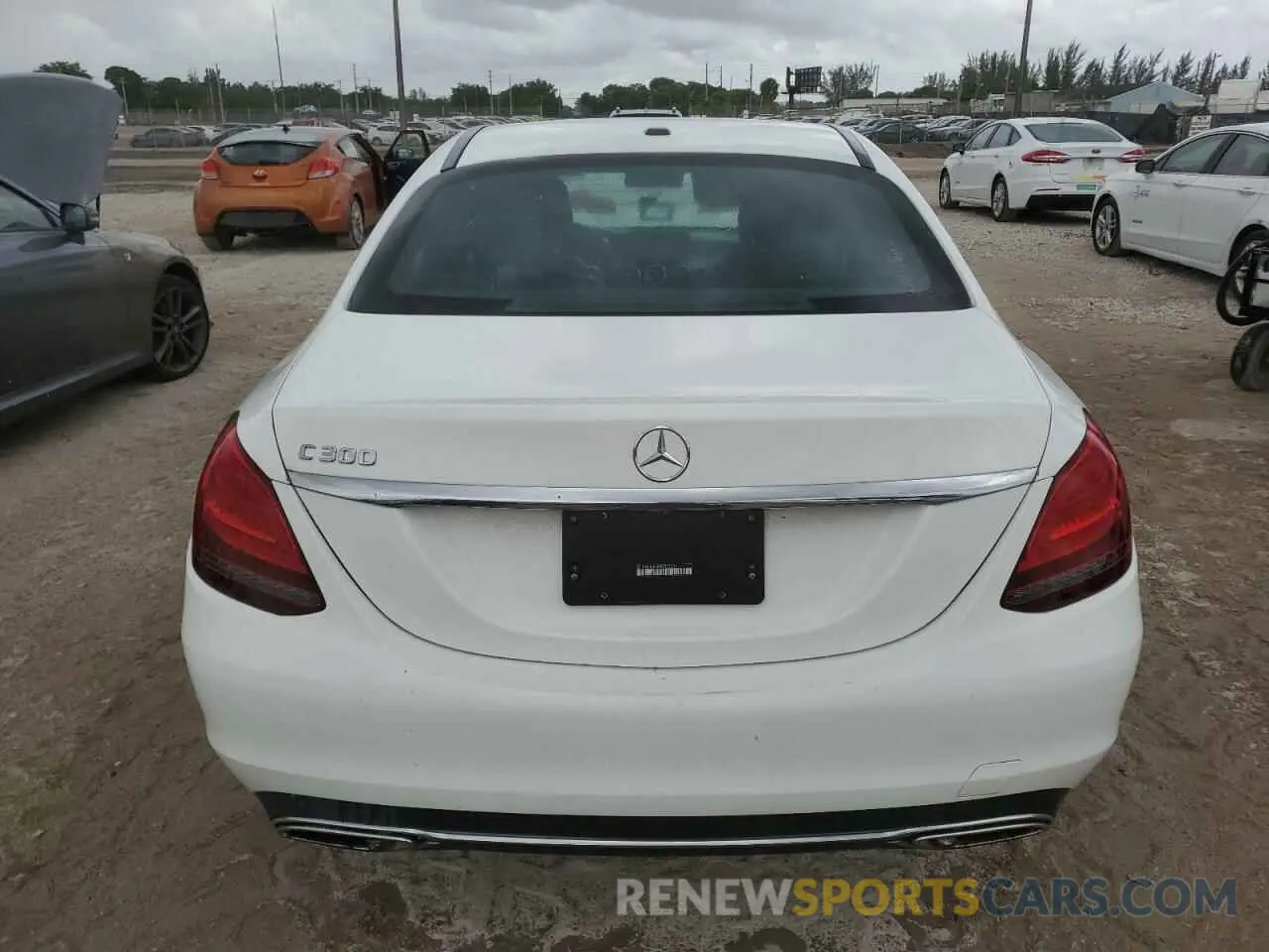 6 Фотография поврежденного автомобиля W1KWF8DB3MR651133 MERCEDES-BENZ C-CLASS 2021