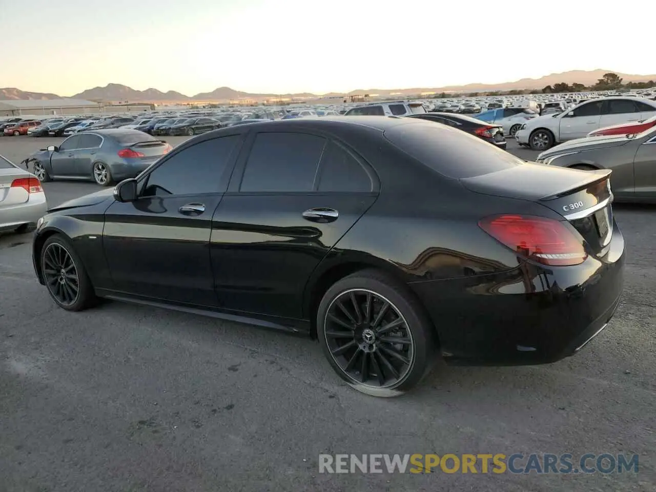2 Фотография поврежденного автомобиля W1KWF8DB5MR648928 MERCEDES-BENZ C-CLASS 2021