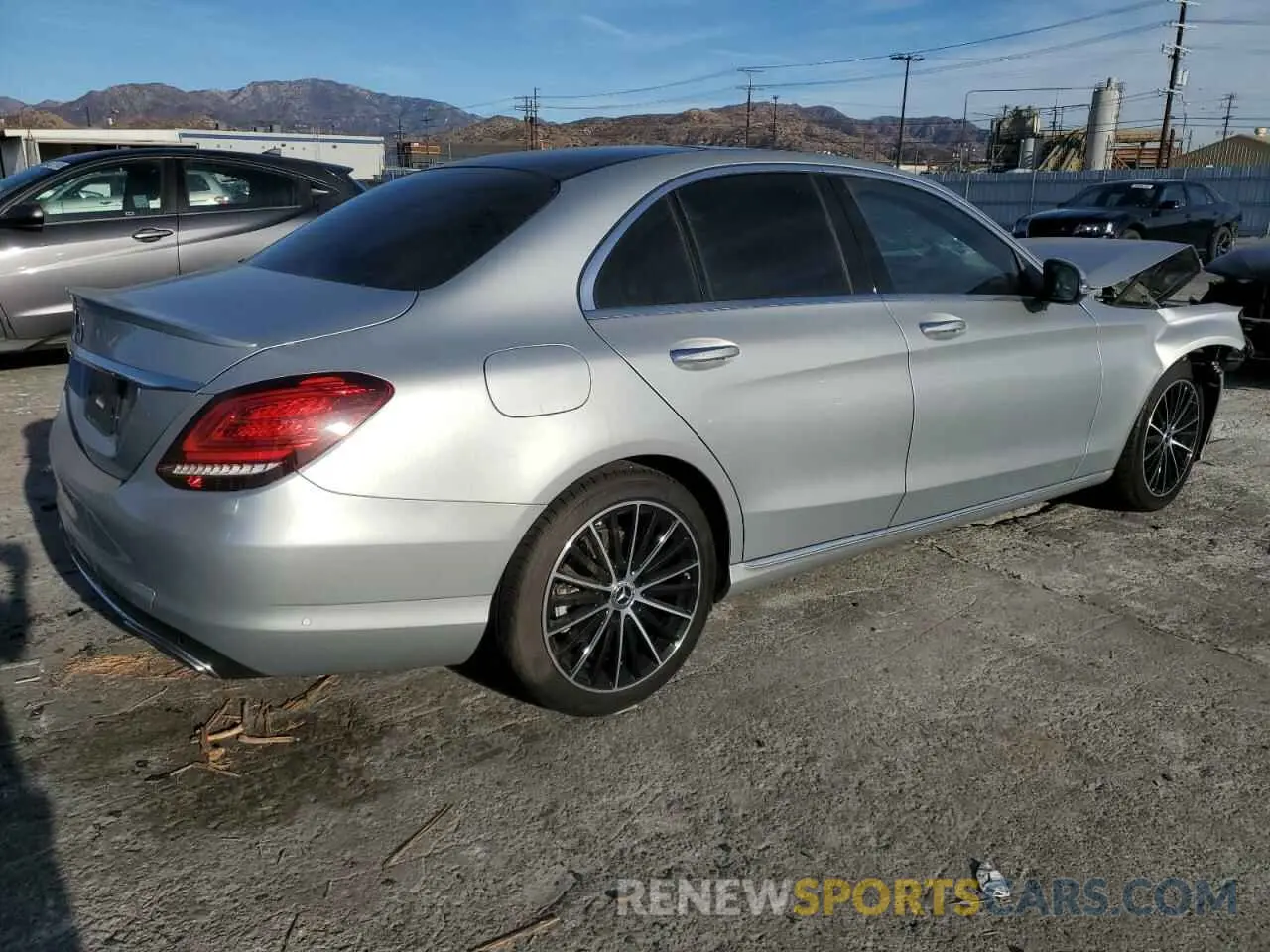3 Фотография поврежденного автомобиля W1KWF8DB9MR605631 MERCEDES-BENZ C-CLASS 2021