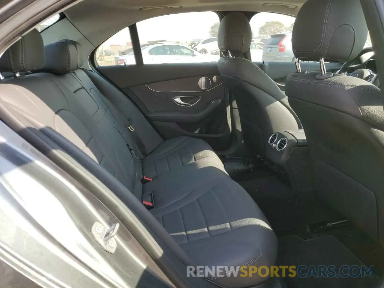 10 Фотография поврежденного автомобиля W1KWF8DBXMR638766 MERCEDES-BENZ C-CLASS 2021