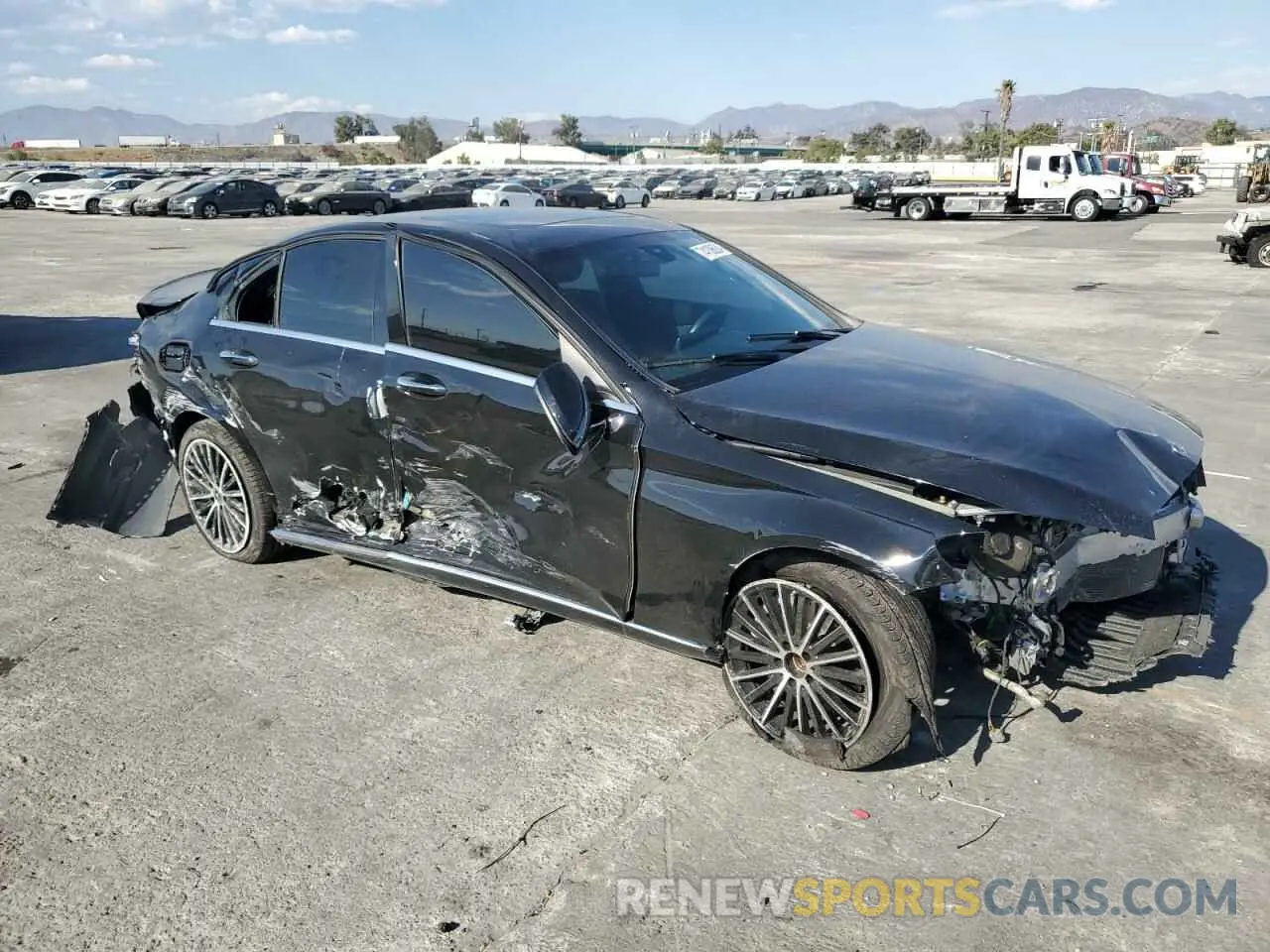 4 Photograph of a damaged car W1KWF8DBXMR646415 MERCEDES-BENZ C-CLASS 2021