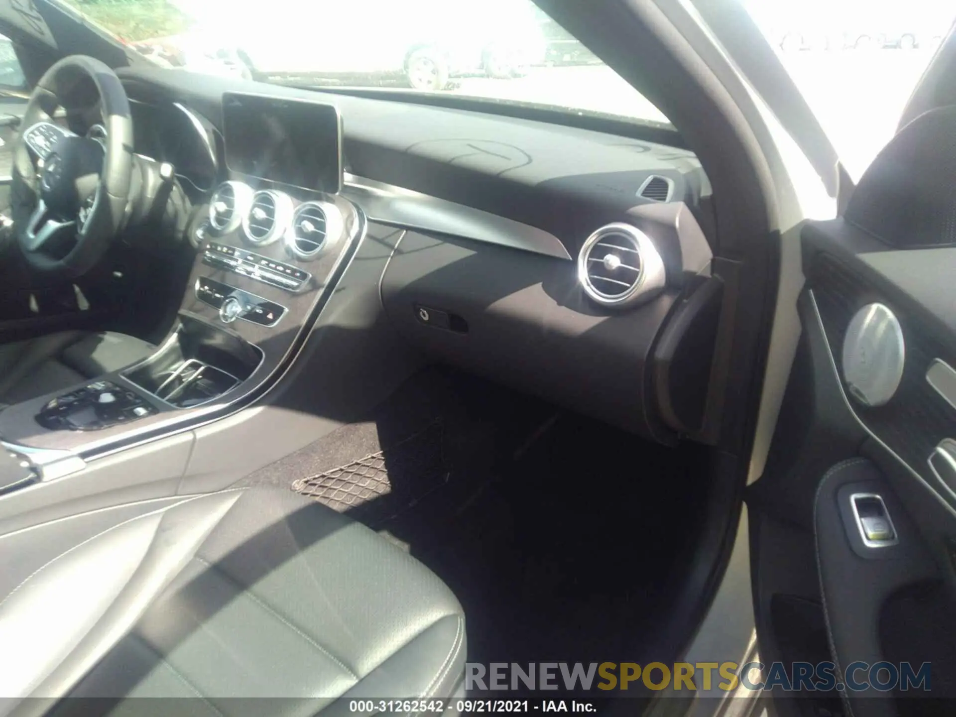 5 Photograph of a damaged car W1KWF8EB3MR646593 MERCEDES-BENZ C-CLASS 2021