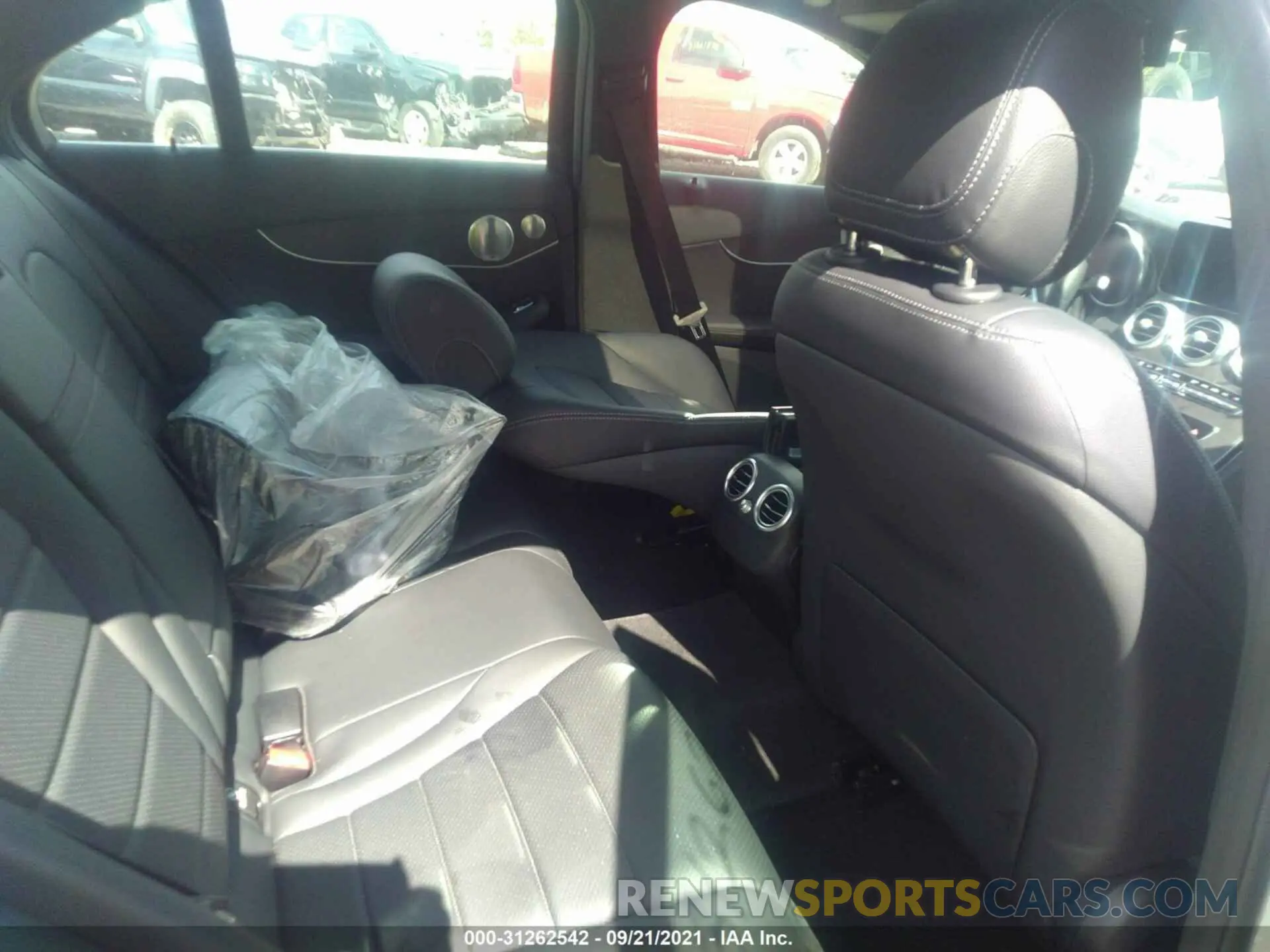 8 Photograph of a damaged car W1KWF8EB3MR646593 MERCEDES-BENZ C-CLASS 2021