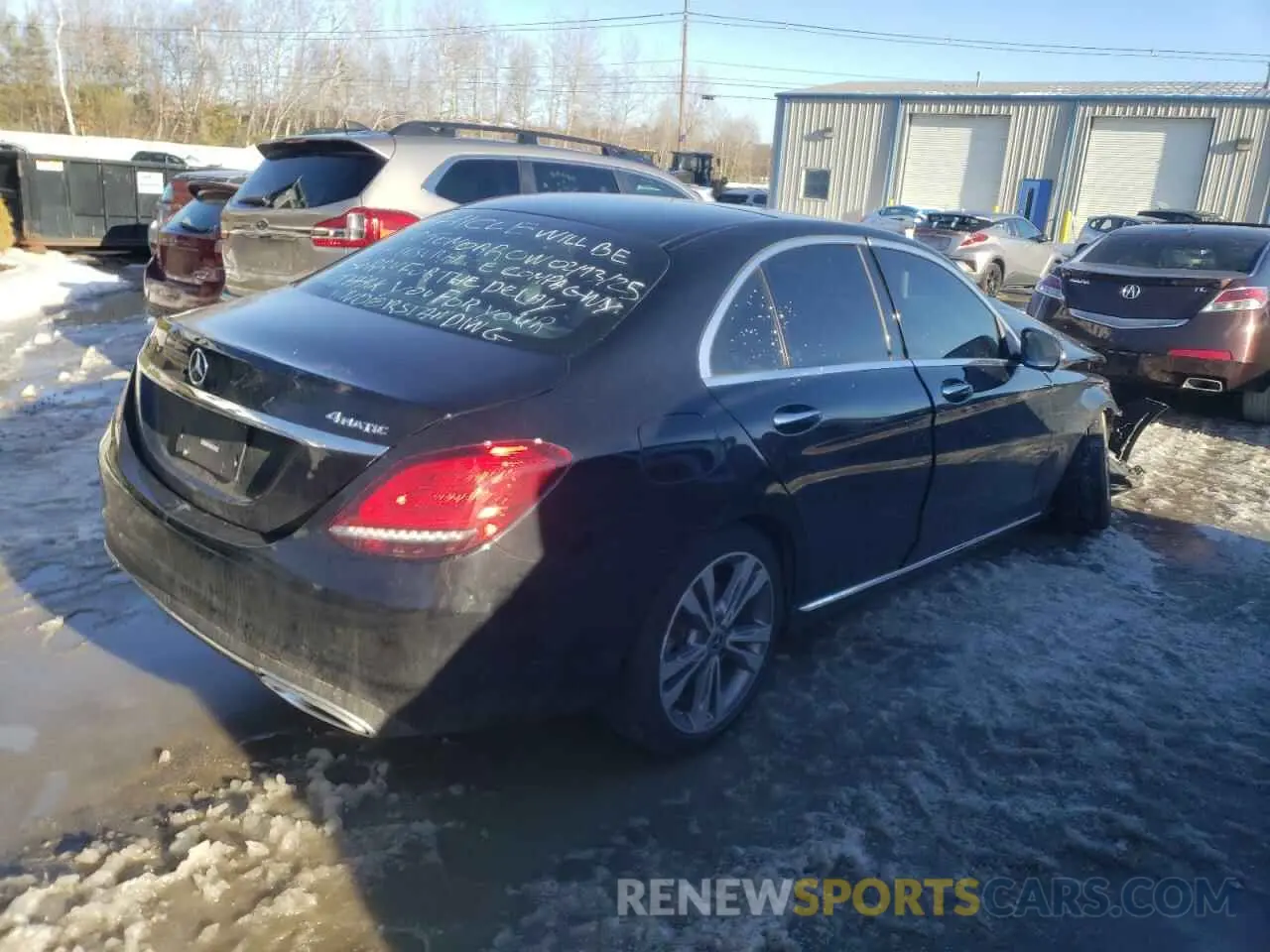 3 Фотография поврежденного автомобиля W1KWF8EB5MR643470 MERCEDES-BENZ C-CLASS 2021