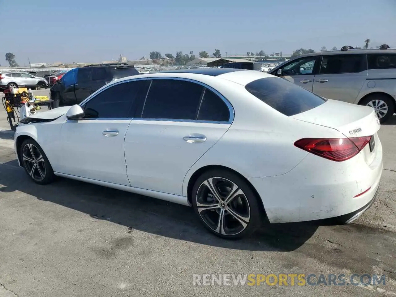 2 Photograph of a damaged car W1KAF4GB5NR063573 MERCEDES-BENZ C-CLASS 2022