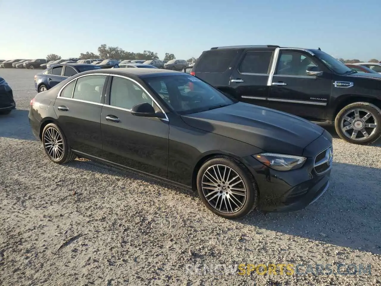 4 Photograph of a damaged car W1KAF4HB6NR042553 MERCEDES-BENZ C-CLASS 2022