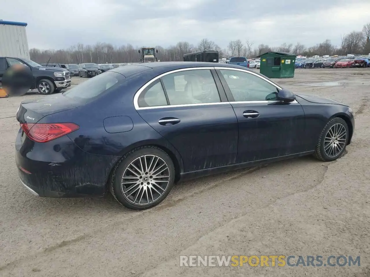 3 Фотография поврежденного автомобиля W1KAF4HB7NR061578 MERCEDES-BENZ C-CLASS 2022