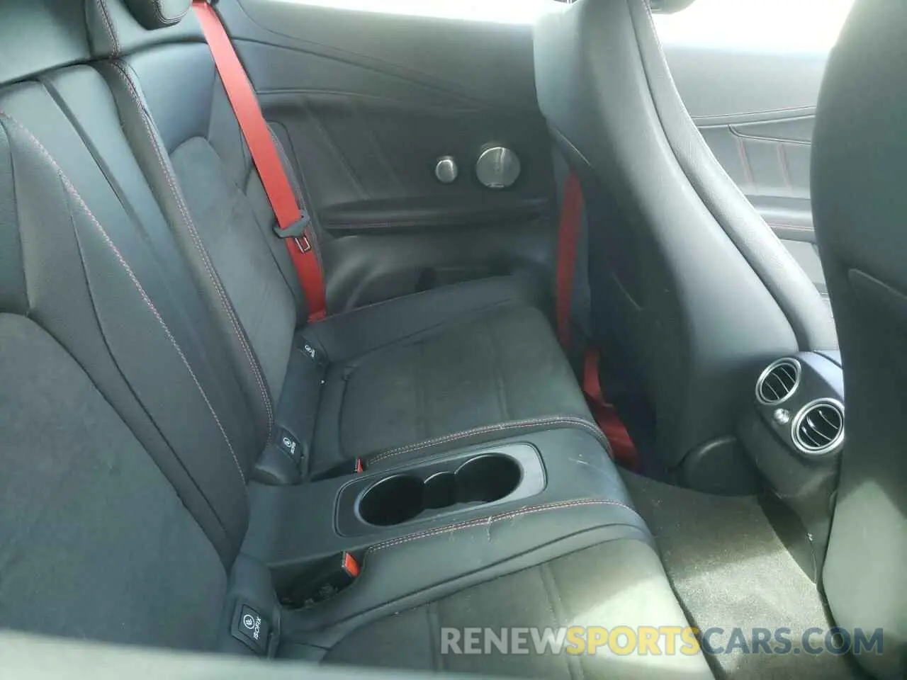 10 Photograph of a damaged car W1KWK6EB6NG115871 MERCEDES-BENZ C-CLASS 2022