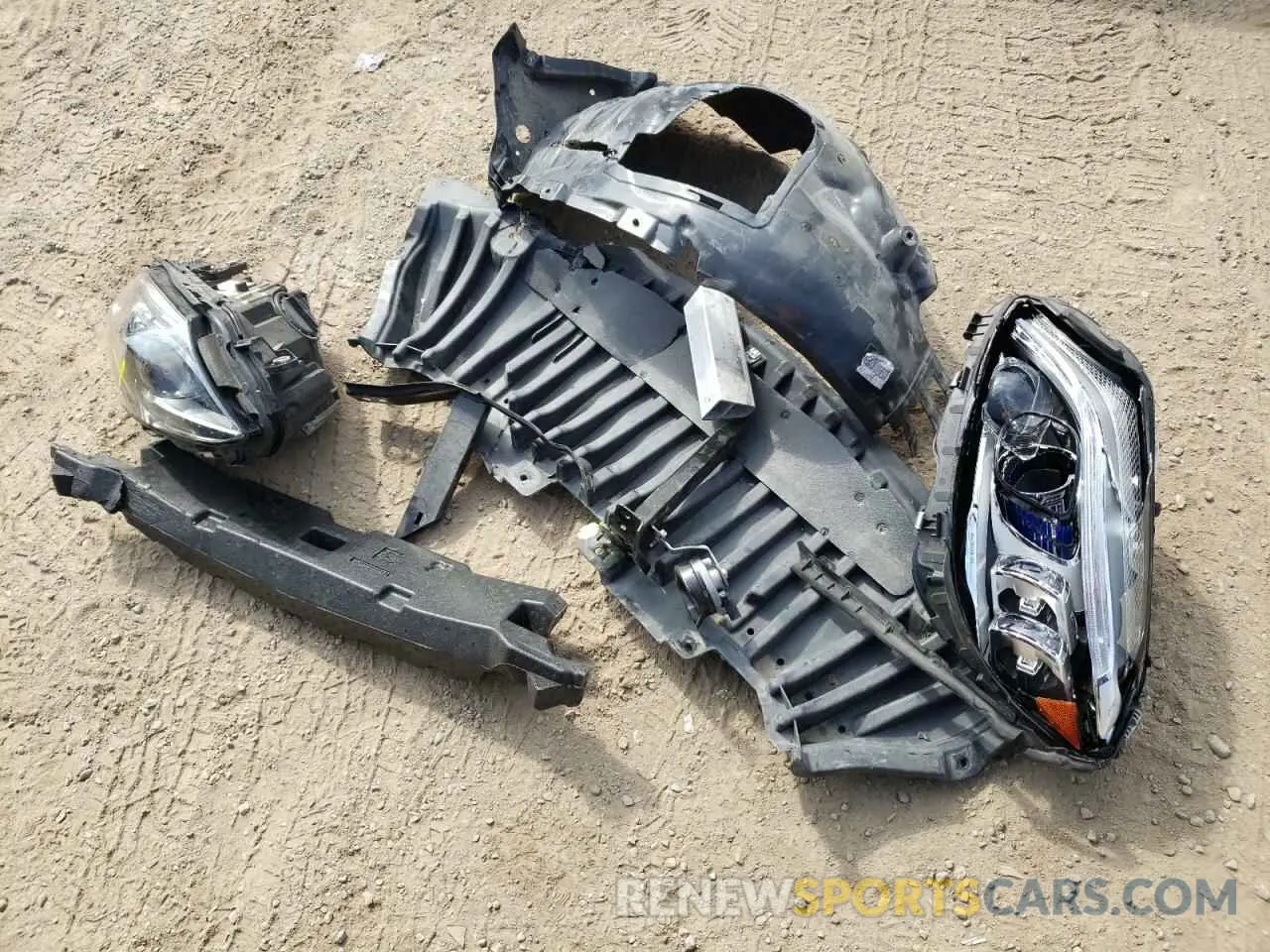 12 Photograph of a damaged car W1KWK6EB6NG115871 MERCEDES-BENZ C-CLASS 2022