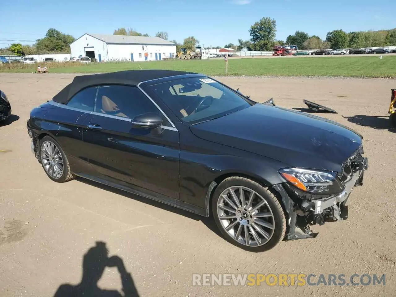 4 Photograph of a damaged car W1KWK8EB0NG111374 MERCEDES-BENZ C-CLASS 2022