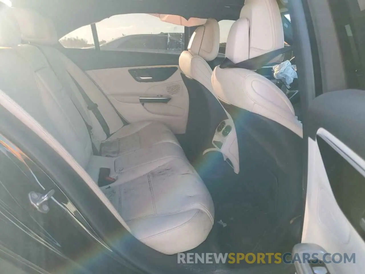 10 Photograph of a damaged car W1KAF4GB1PR148266 MERCEDES-BENZ C-CLASS 2023